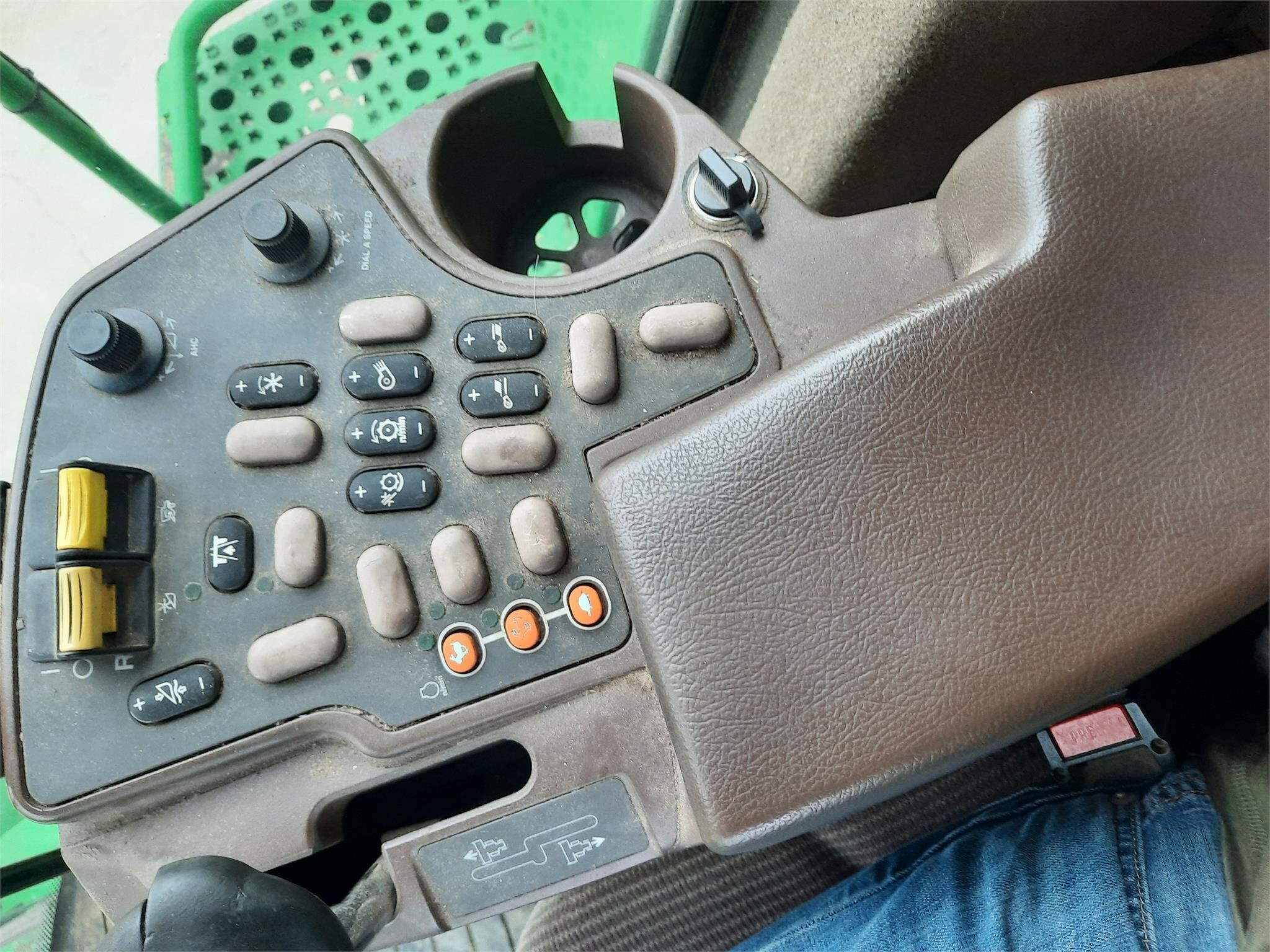 2004 John Deere 9660 STS Combine