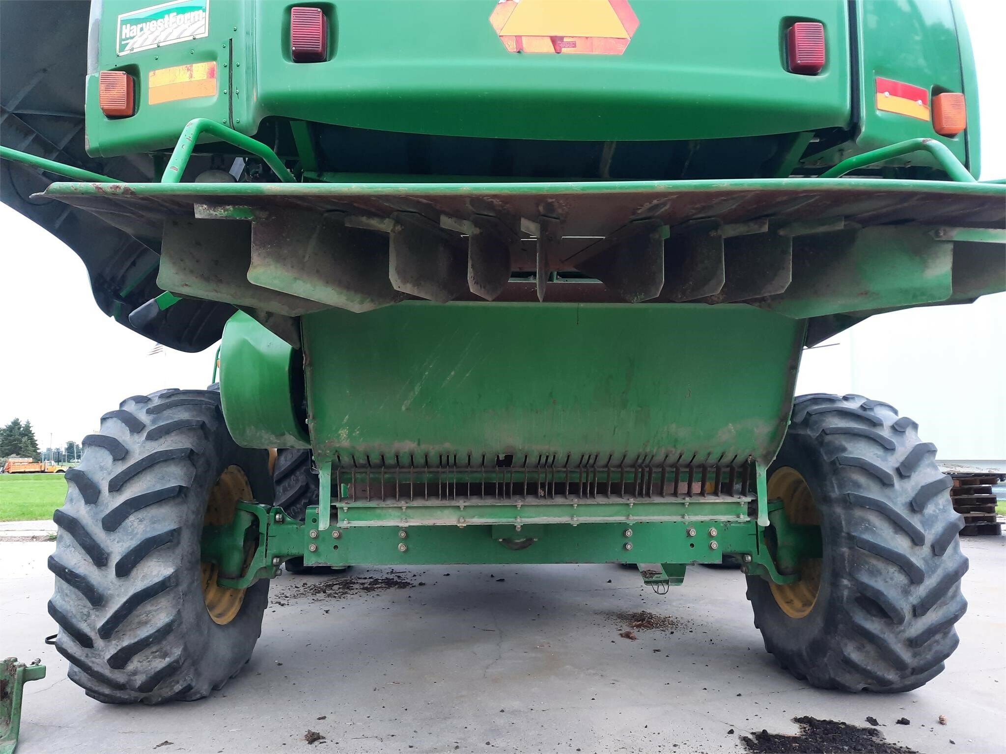 2004 John Deere 9660 STS Combine