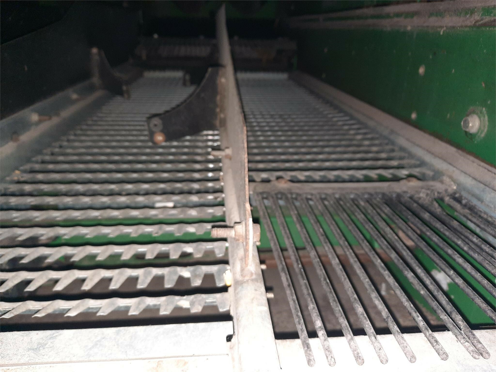 2004 John Deere 9660 STS Combine