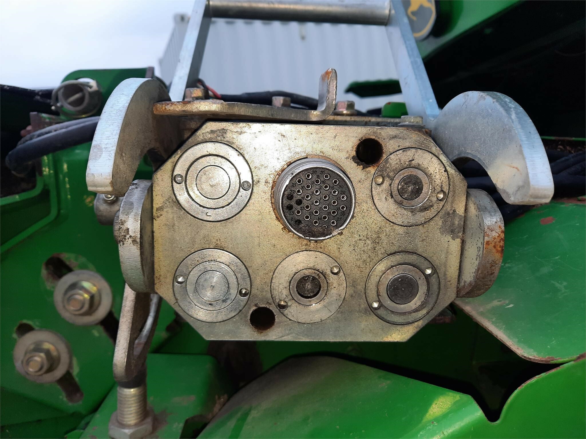 2004 John Deere 9660 STS Combine