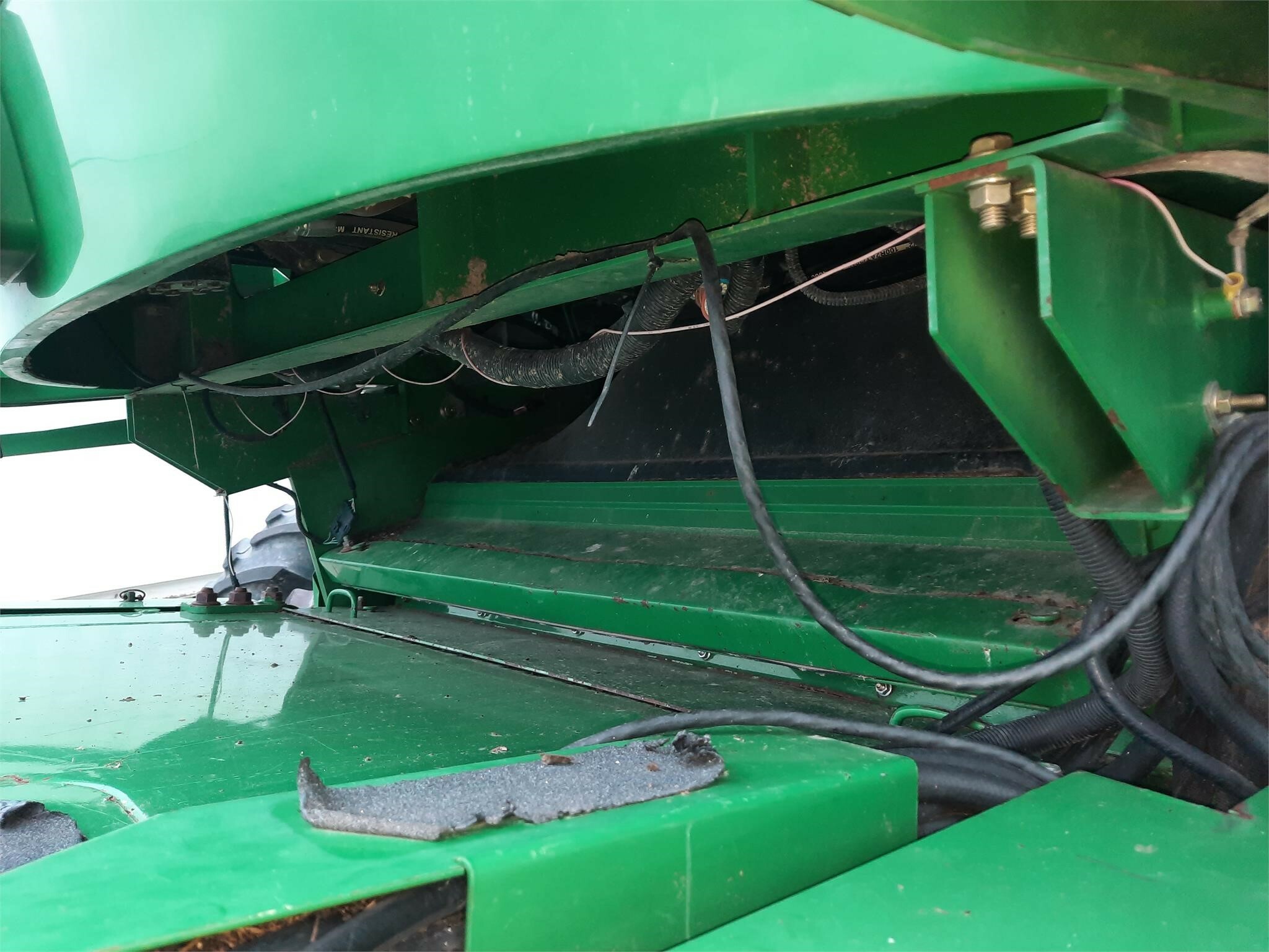 2004 John Deere 9660 STS Combine