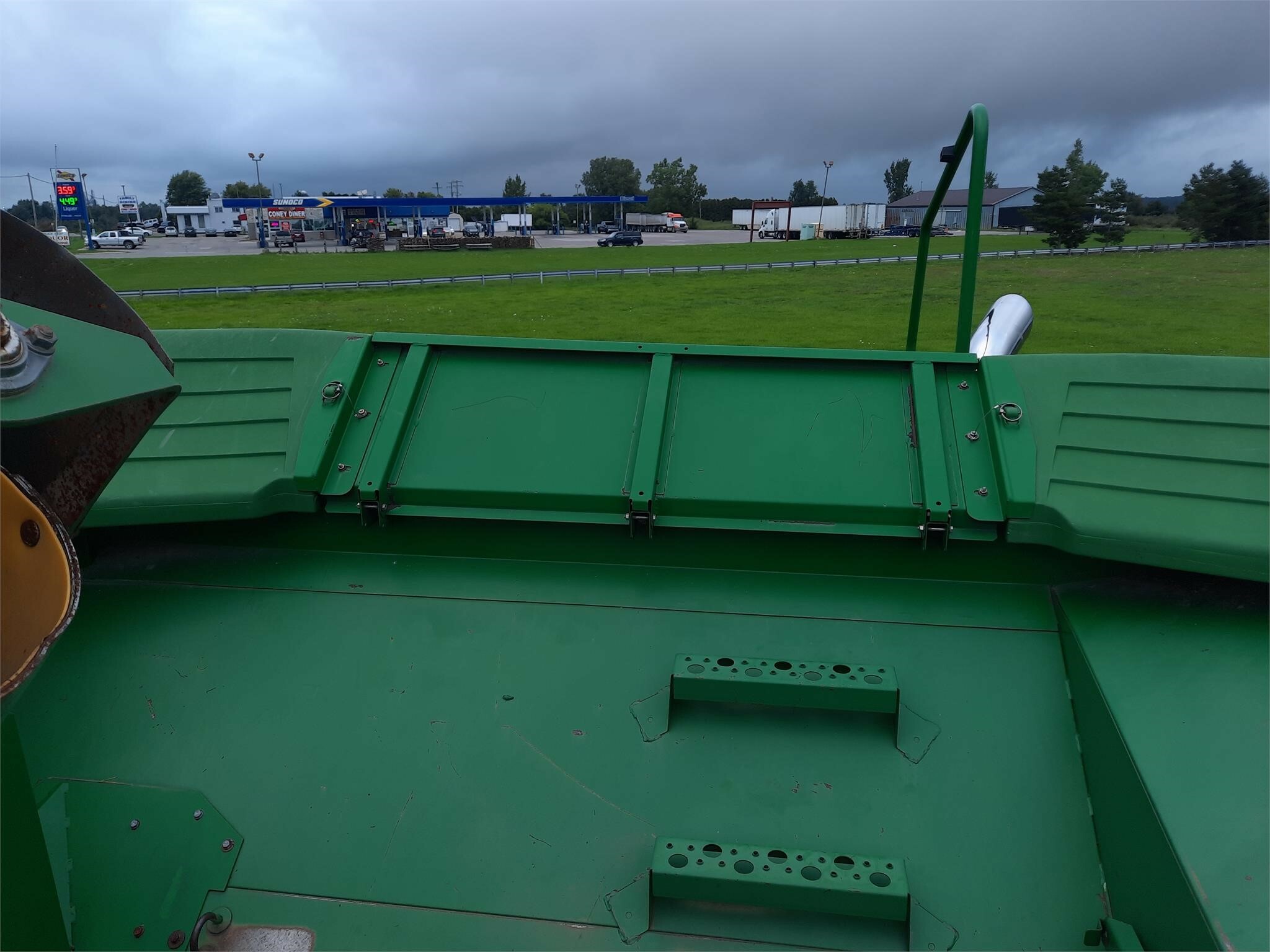 2004 John Deere 9660 STS Combine