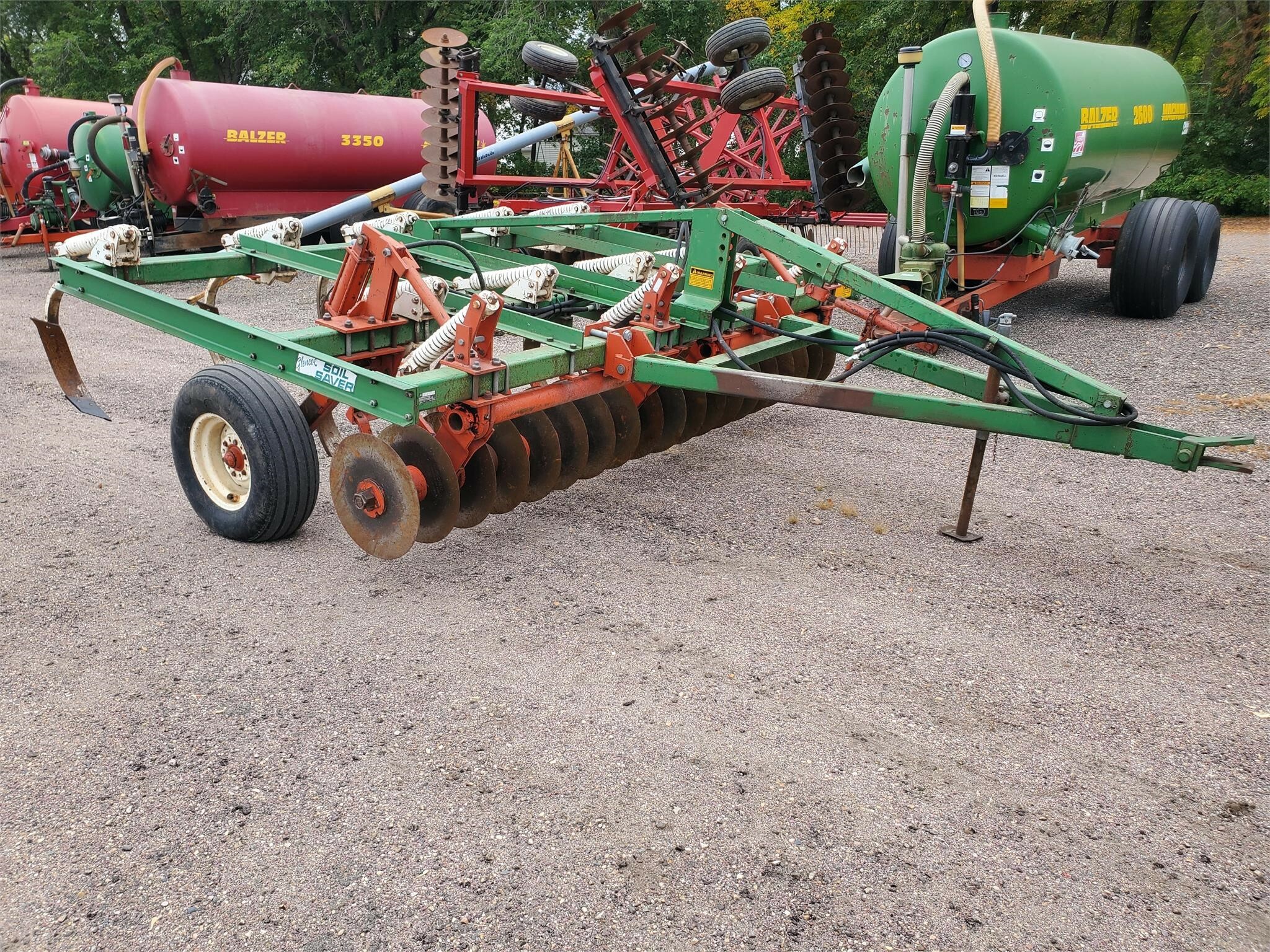  Glencoe soil saver Chisel Plow