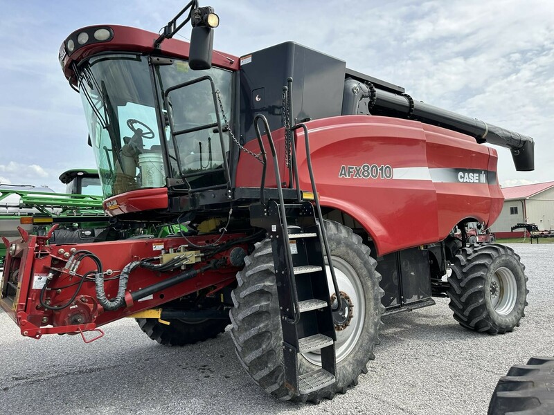 Used Combines for Sale - 4622 Listings | Machinery Pete