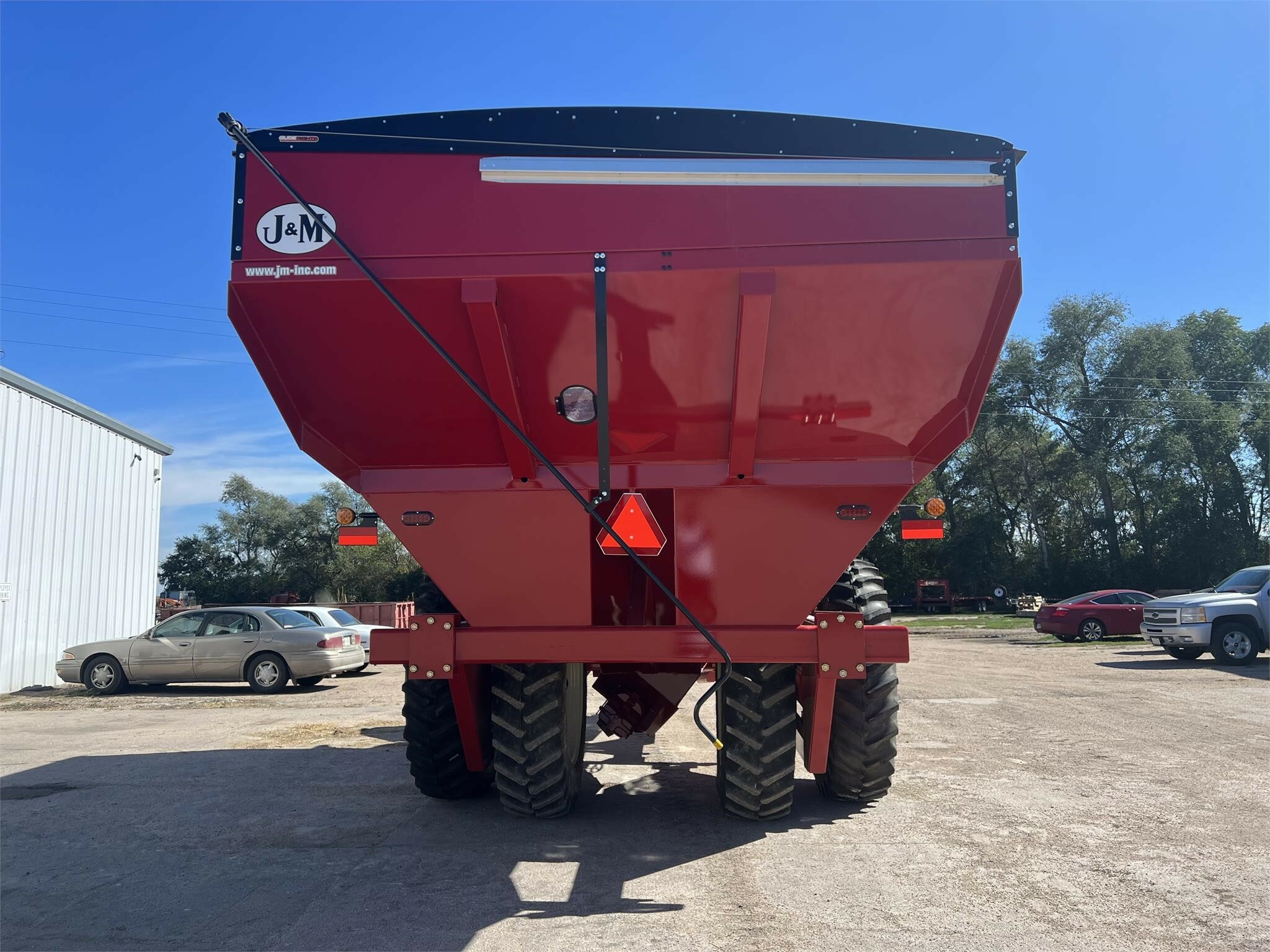 2023 J&M 1112-20D Grain Cart