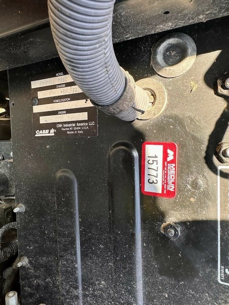 2017 Case IH Farmall 100C Tractor
