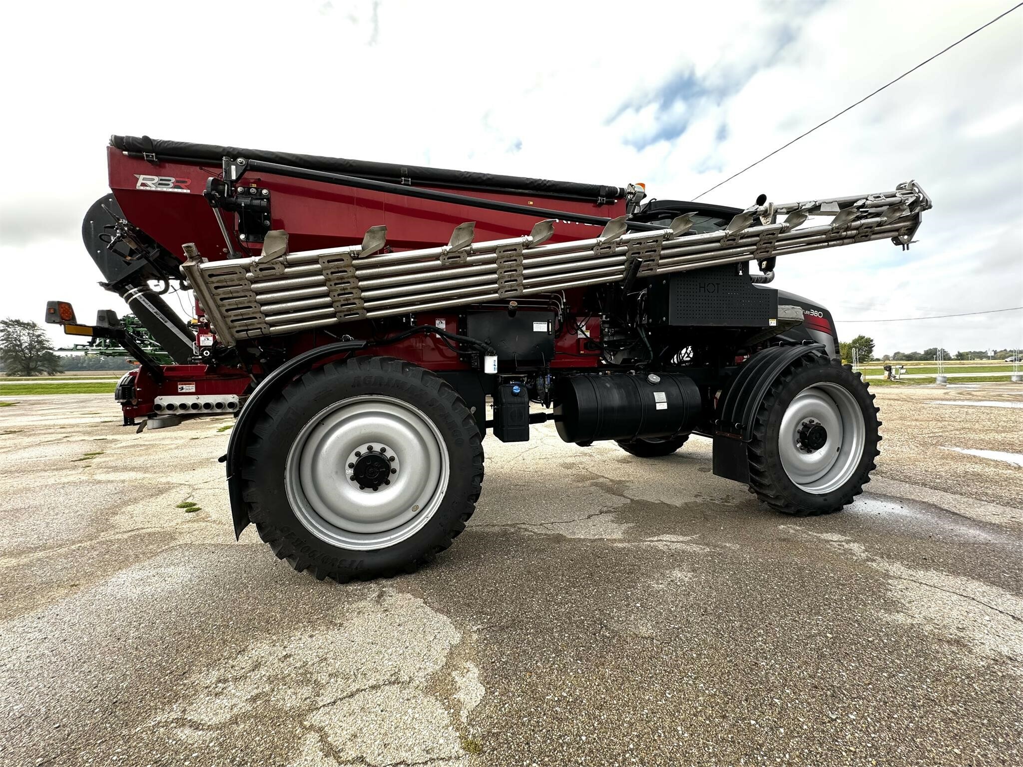 2019 RBR Enterprise VENTURI 380 SelfPropelled Fertilizer Spreader 245,900 Machinery Pete