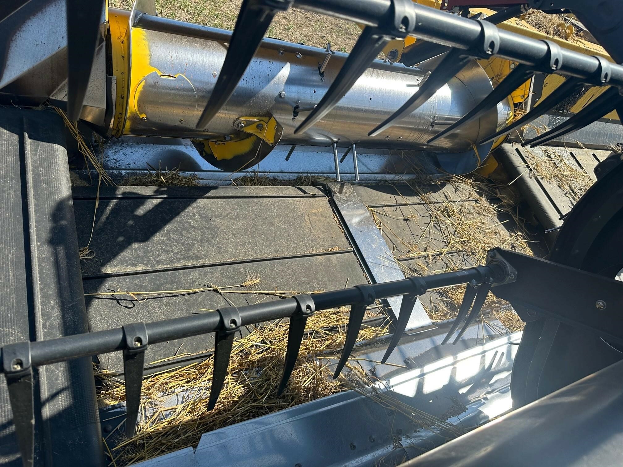 2015 New Holland 880CF-40 Platform