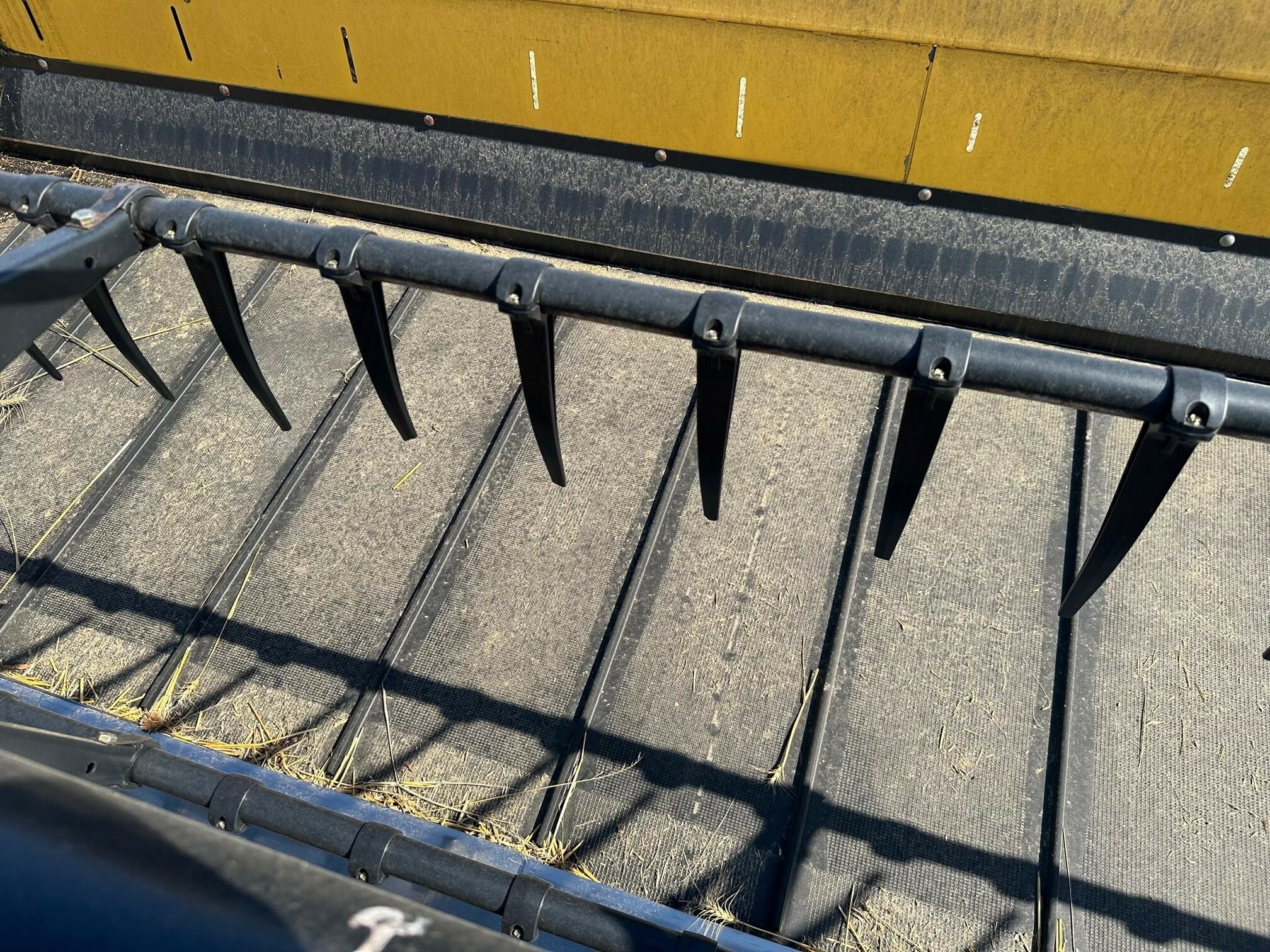 2015 New Holland 880CF-40 Platform