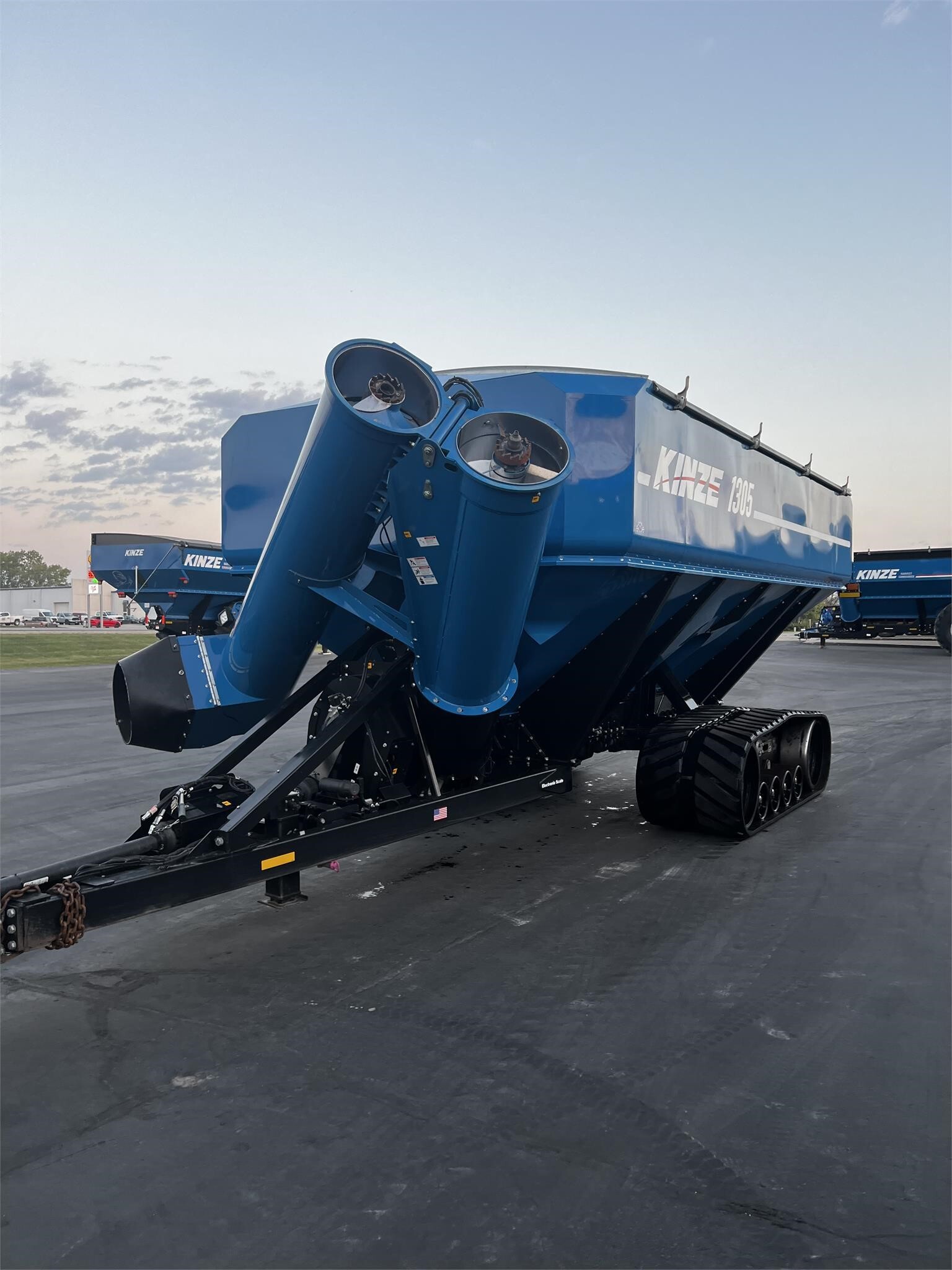 2019 Kinze 1305 Grain Cart