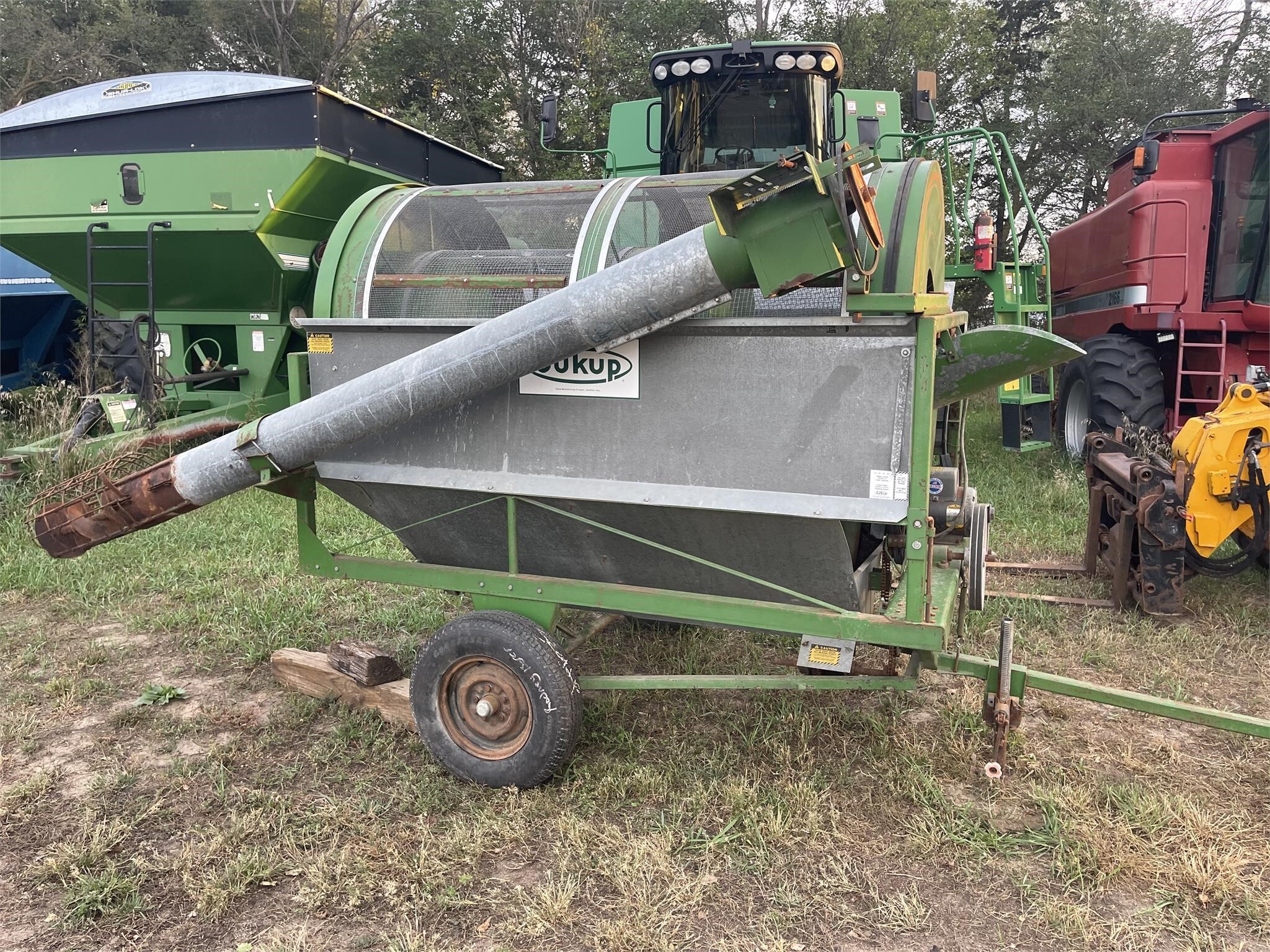  Sukup 48 Grain Cleaner