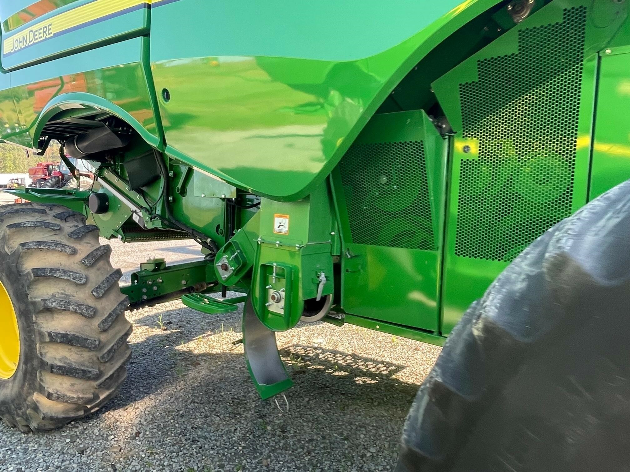 2015 John Deere S660 Combine