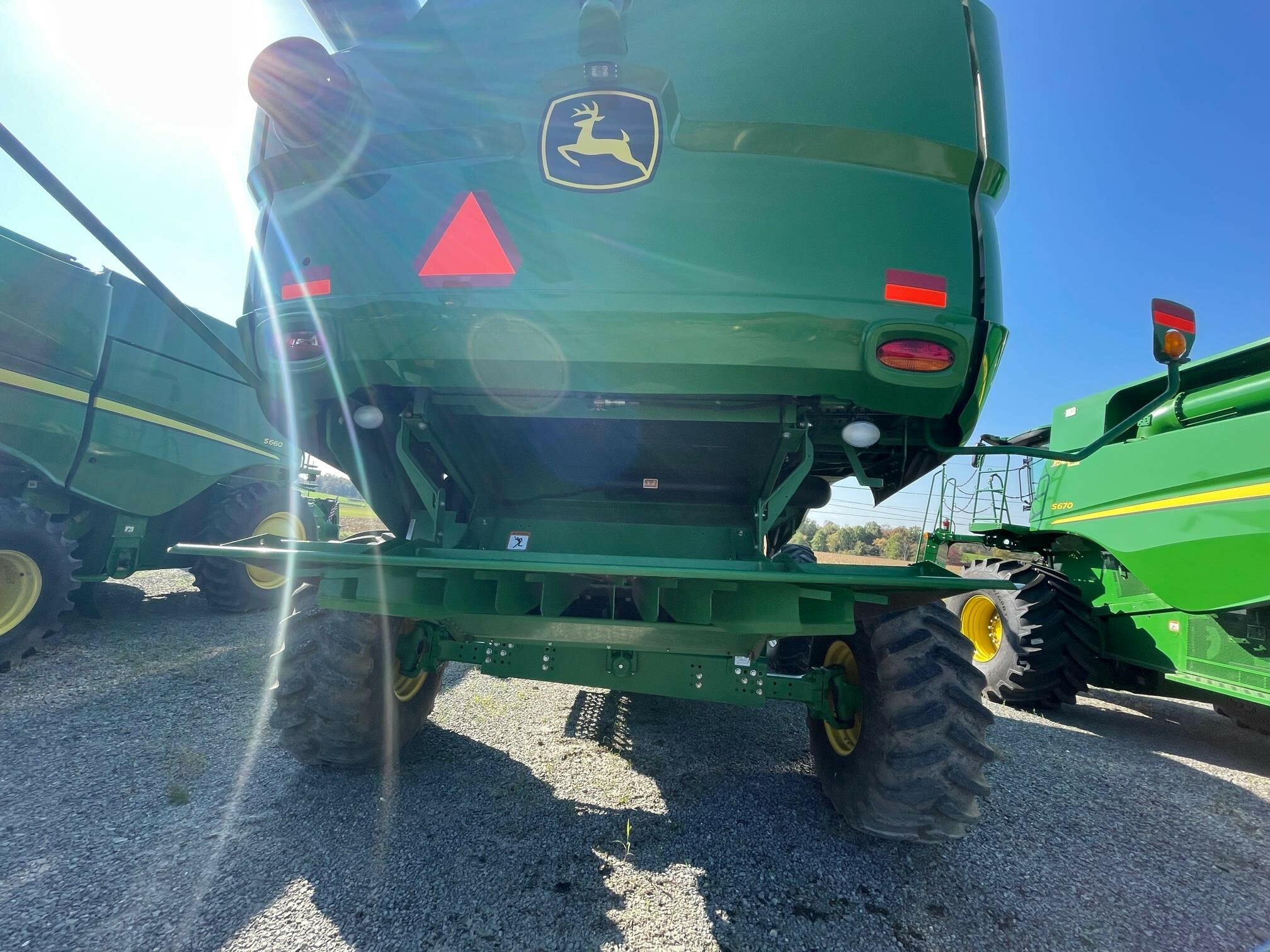 2015 John Deere S660 Combine