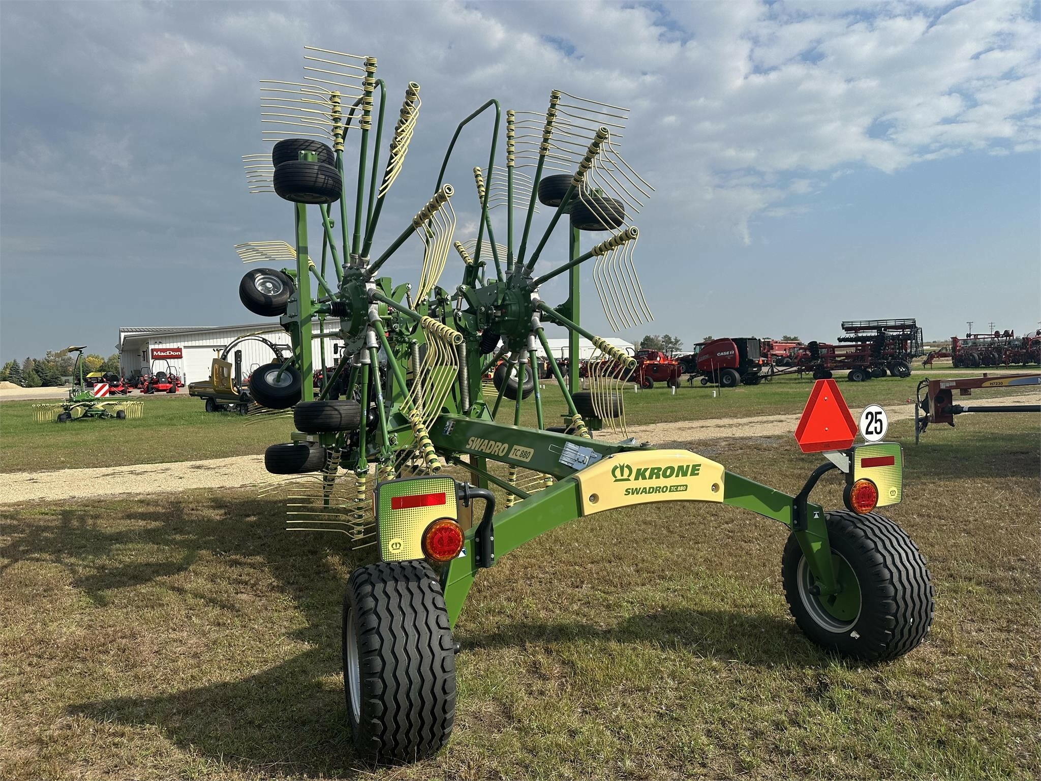 2023 Krone Swadro TC880 Rake