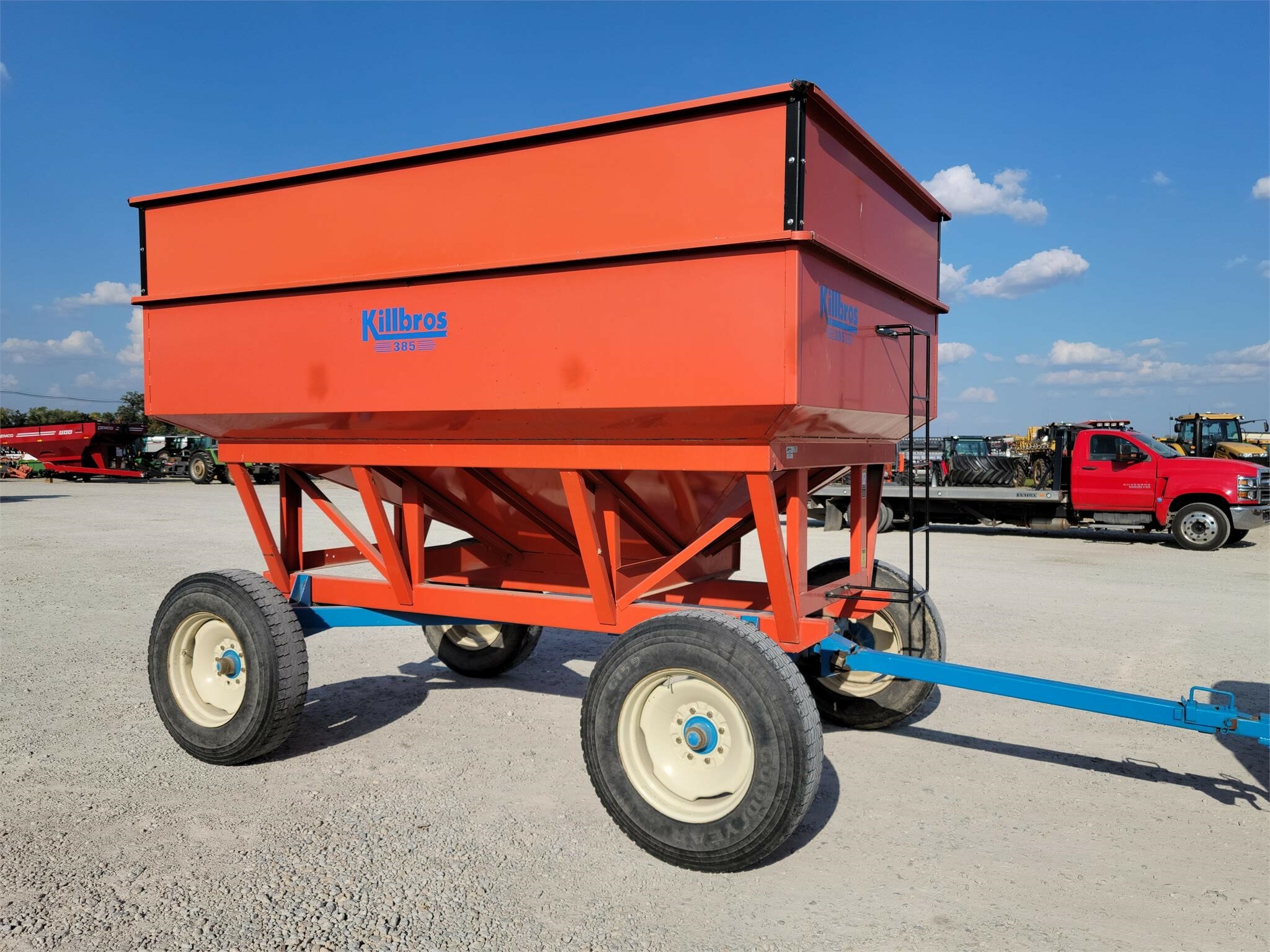 2004 Killbros 385 Gravity Wagon 6,000 Machinery Pete