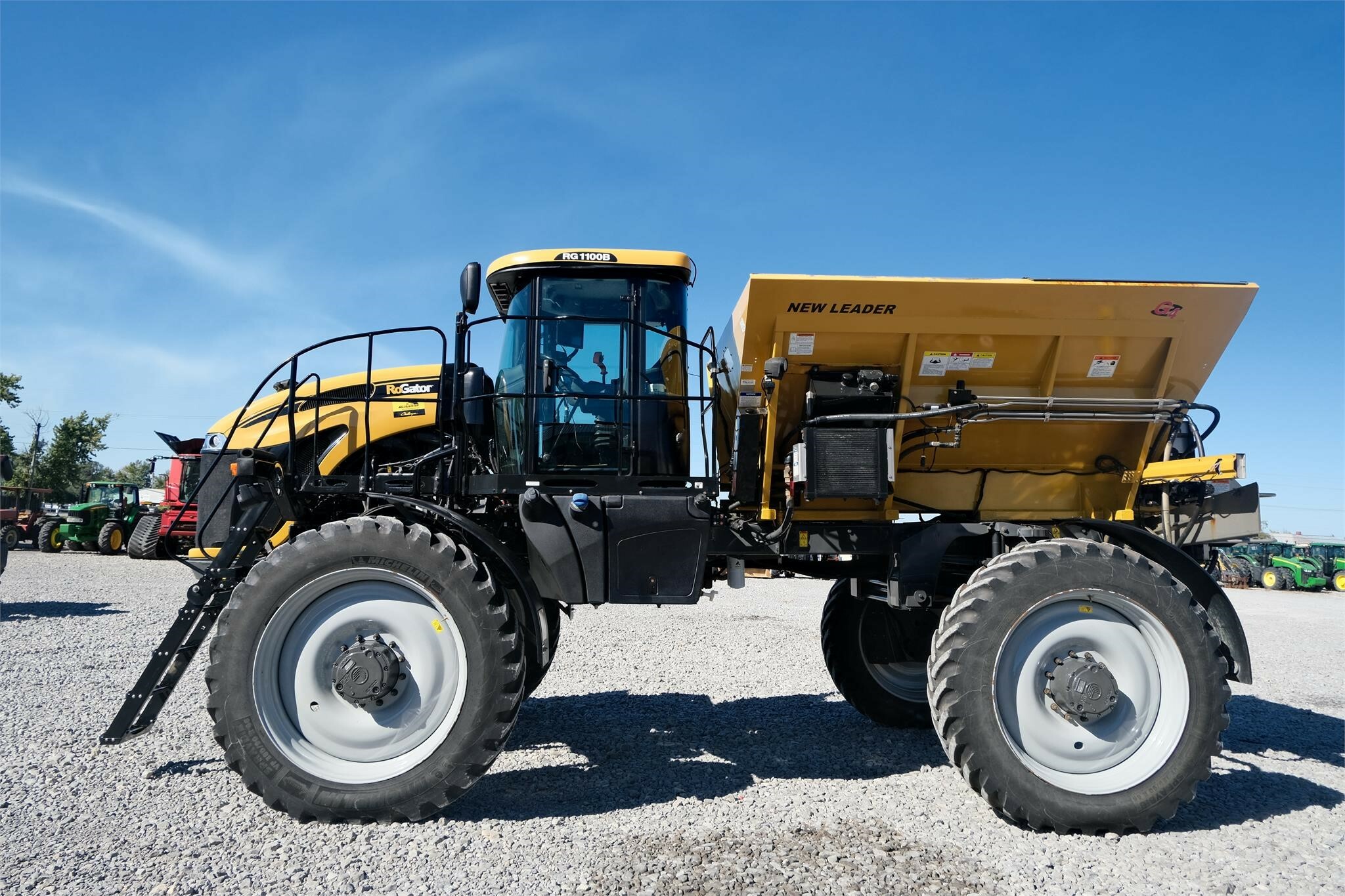 2017 Ag-Chem RoGator 1100B Self-Propelled Sprayer