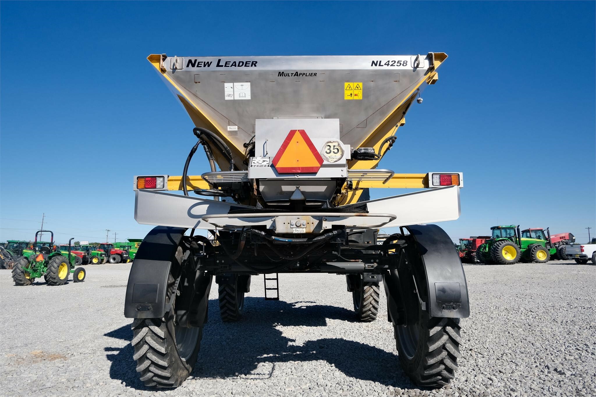 2017 Ag-Chem RoGator 1100B Self-Propelled Sprayer