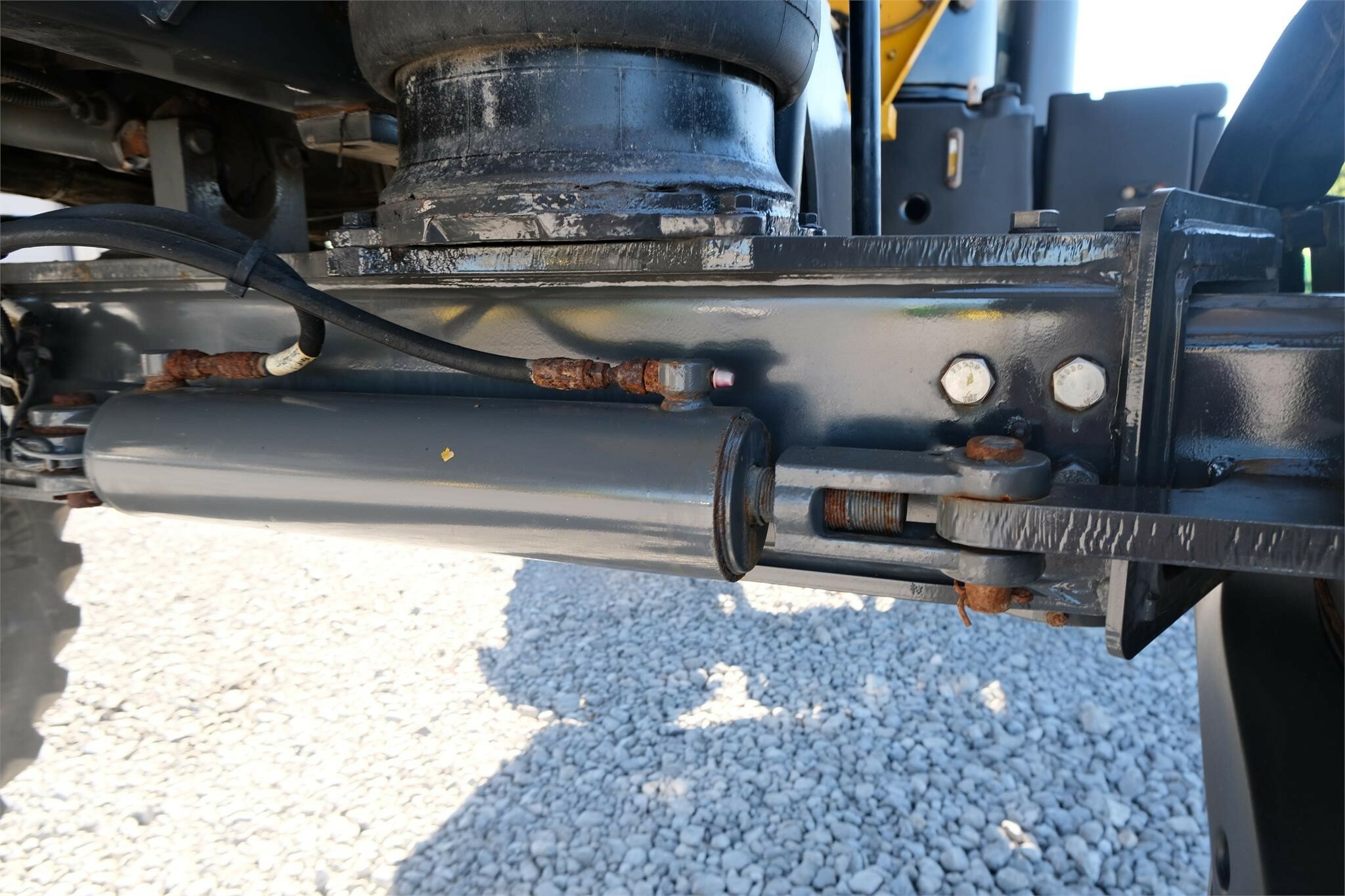 2017 Ag-Chem RoGator 1100B Self-Propelled Sprayer