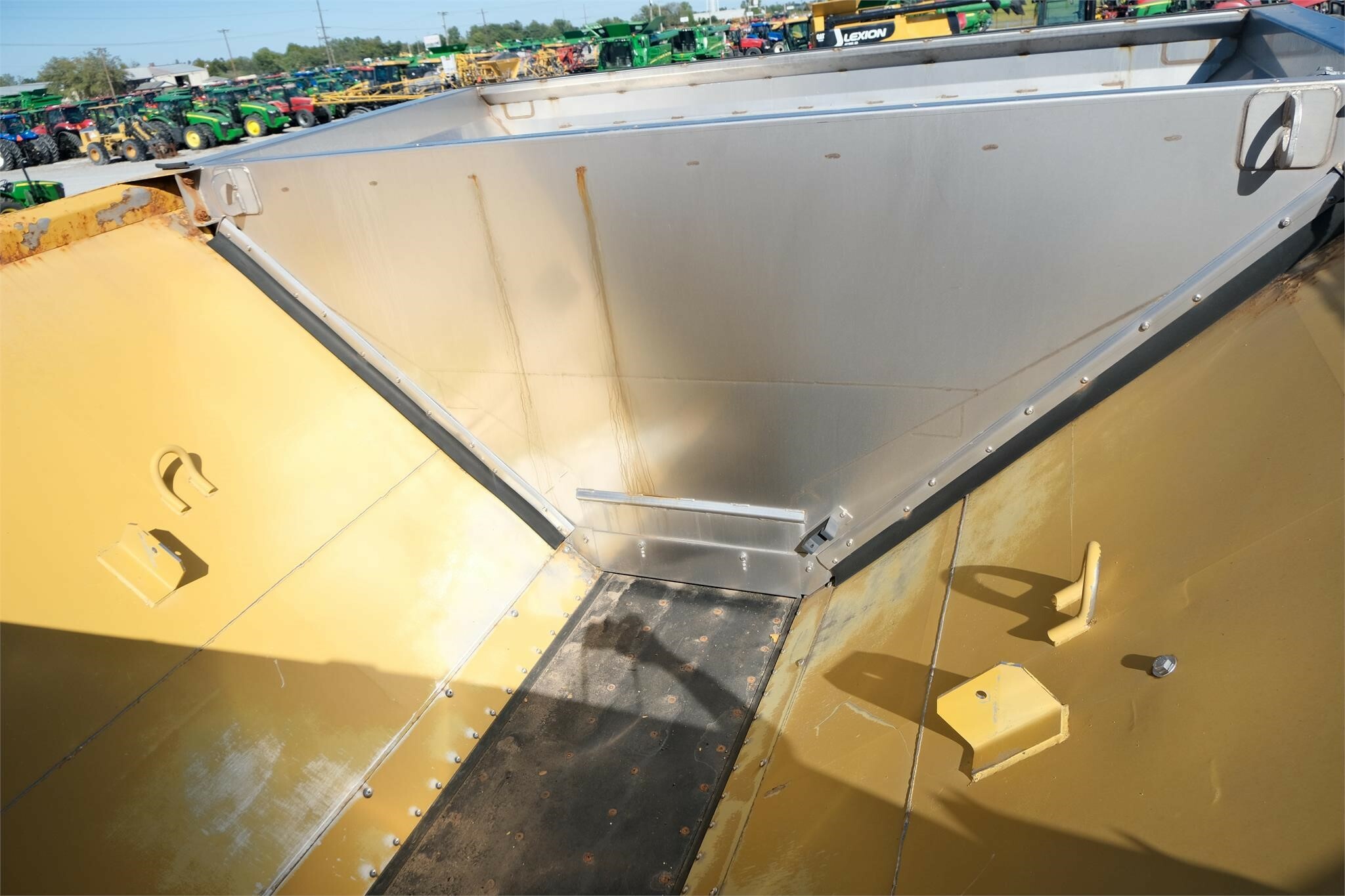2017 Ag-Chem RoGator 1100B Self-Propelled Sprayer