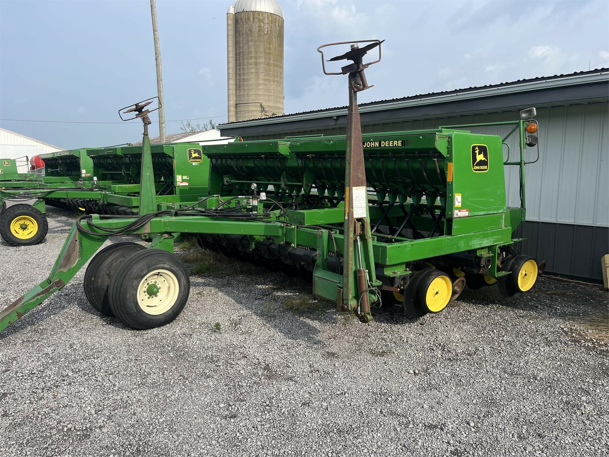 John Deere 750 Drill 27,000 Machinery Pete
