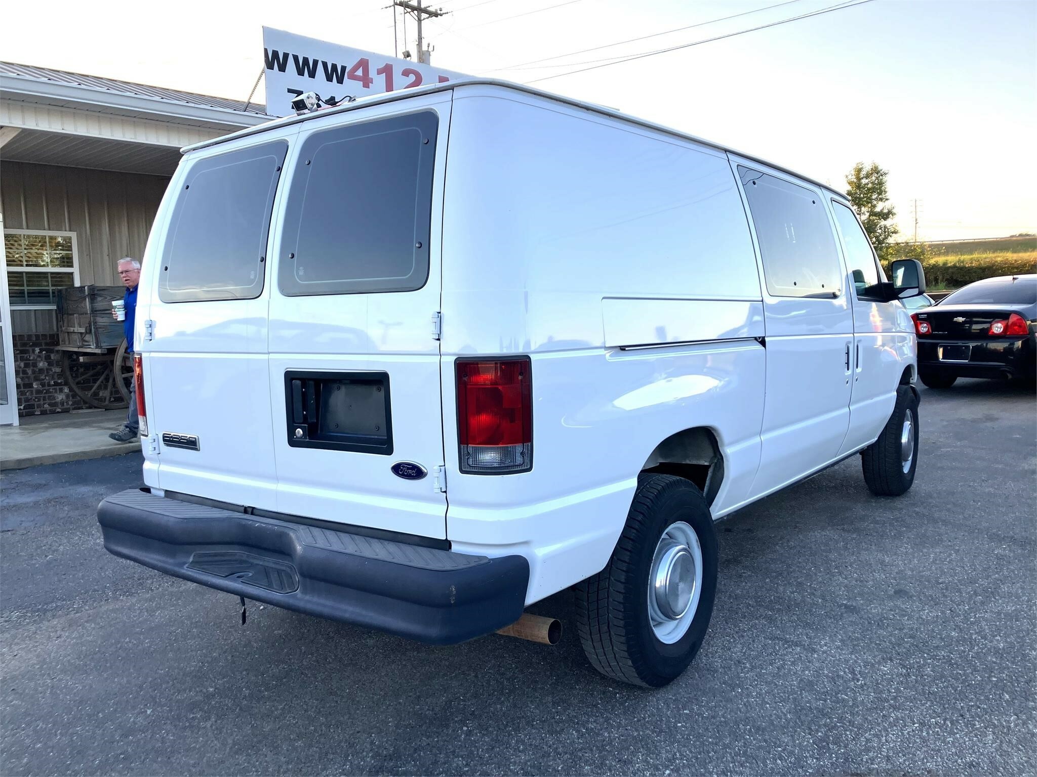 2006 Ford ECONOLINE 350 Box Trucks/Trailer