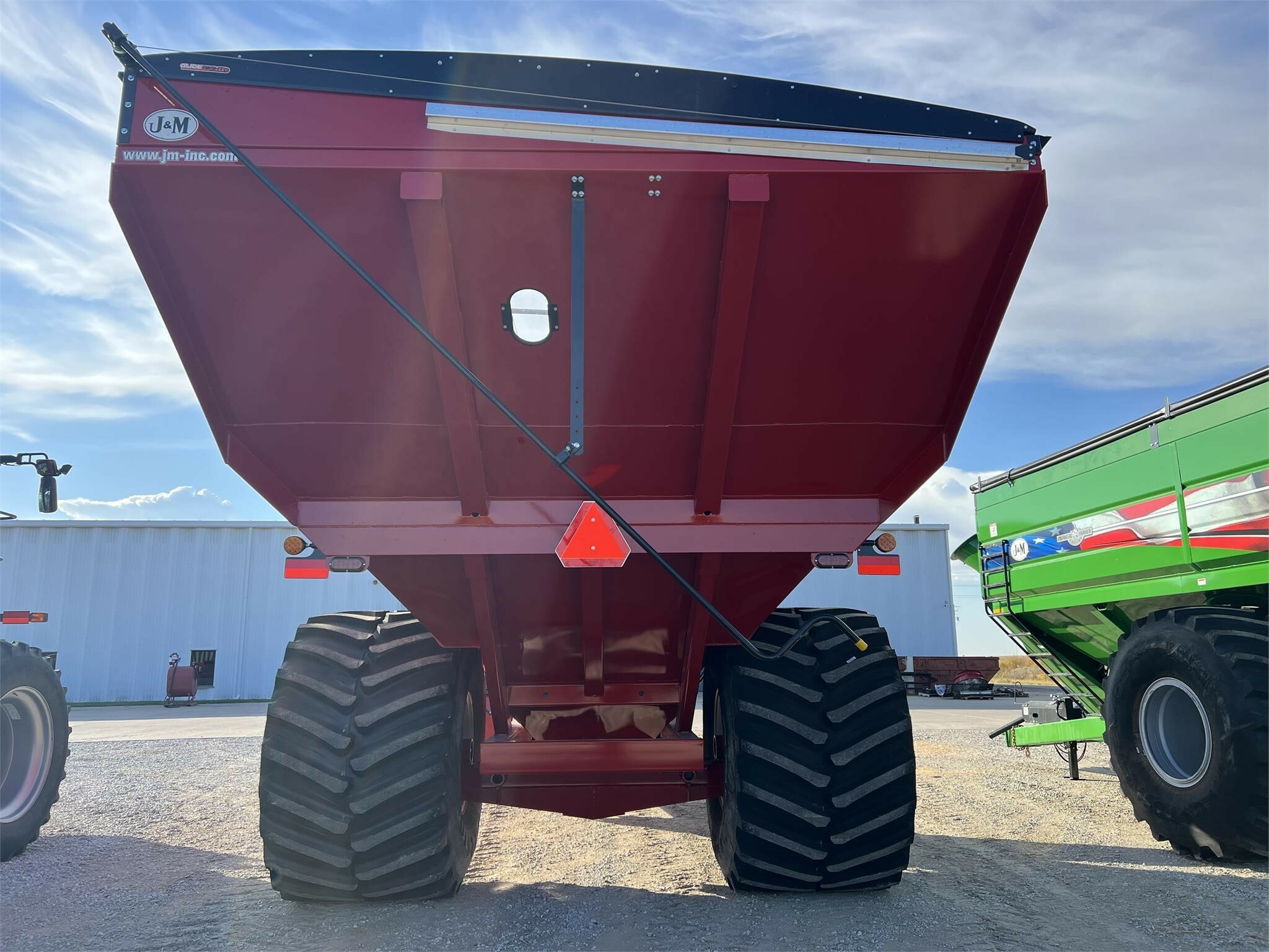 2024 J&M 1312-20S Grain Cart