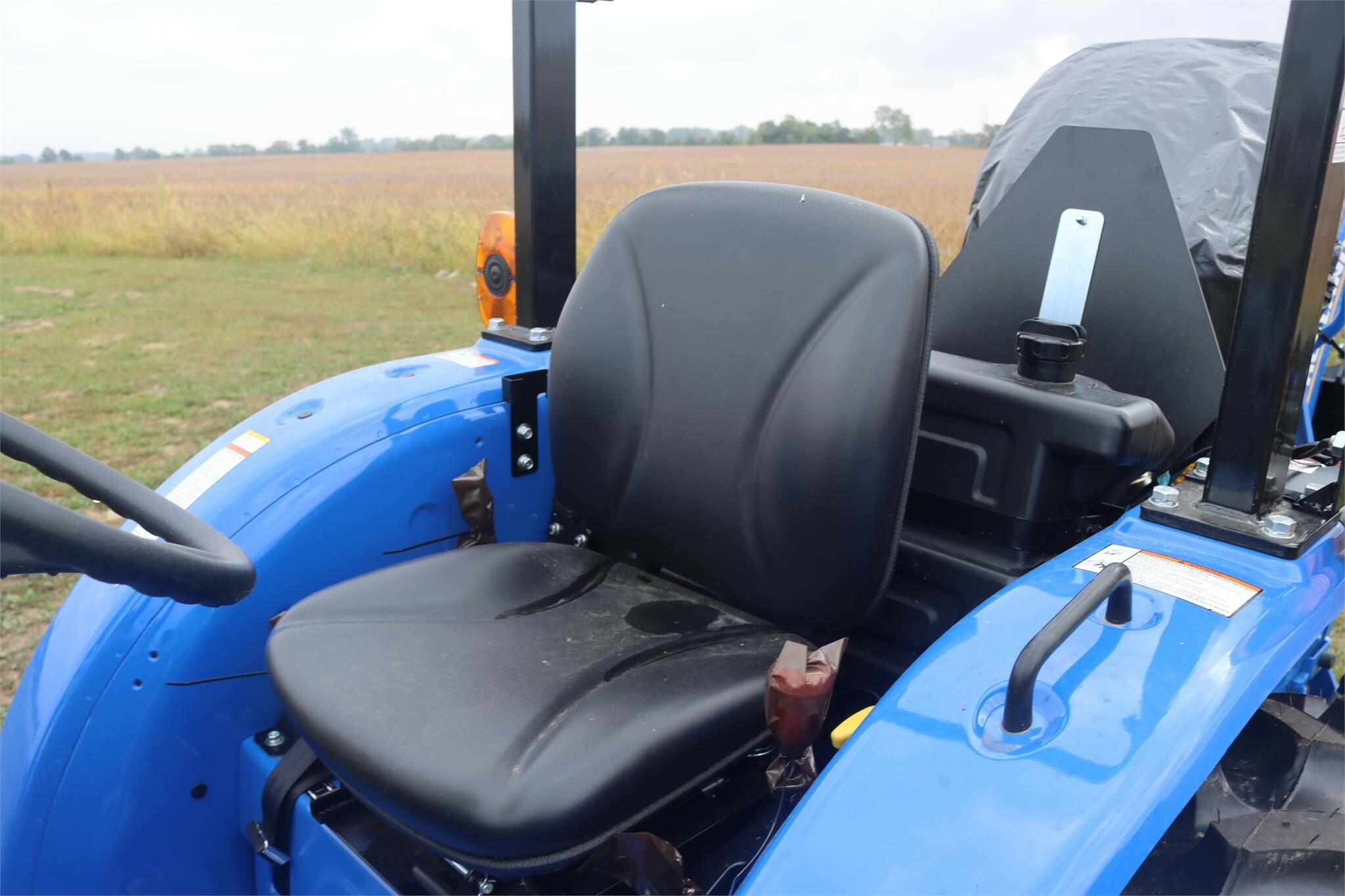  New Holland Workmaster 25 Tractor
