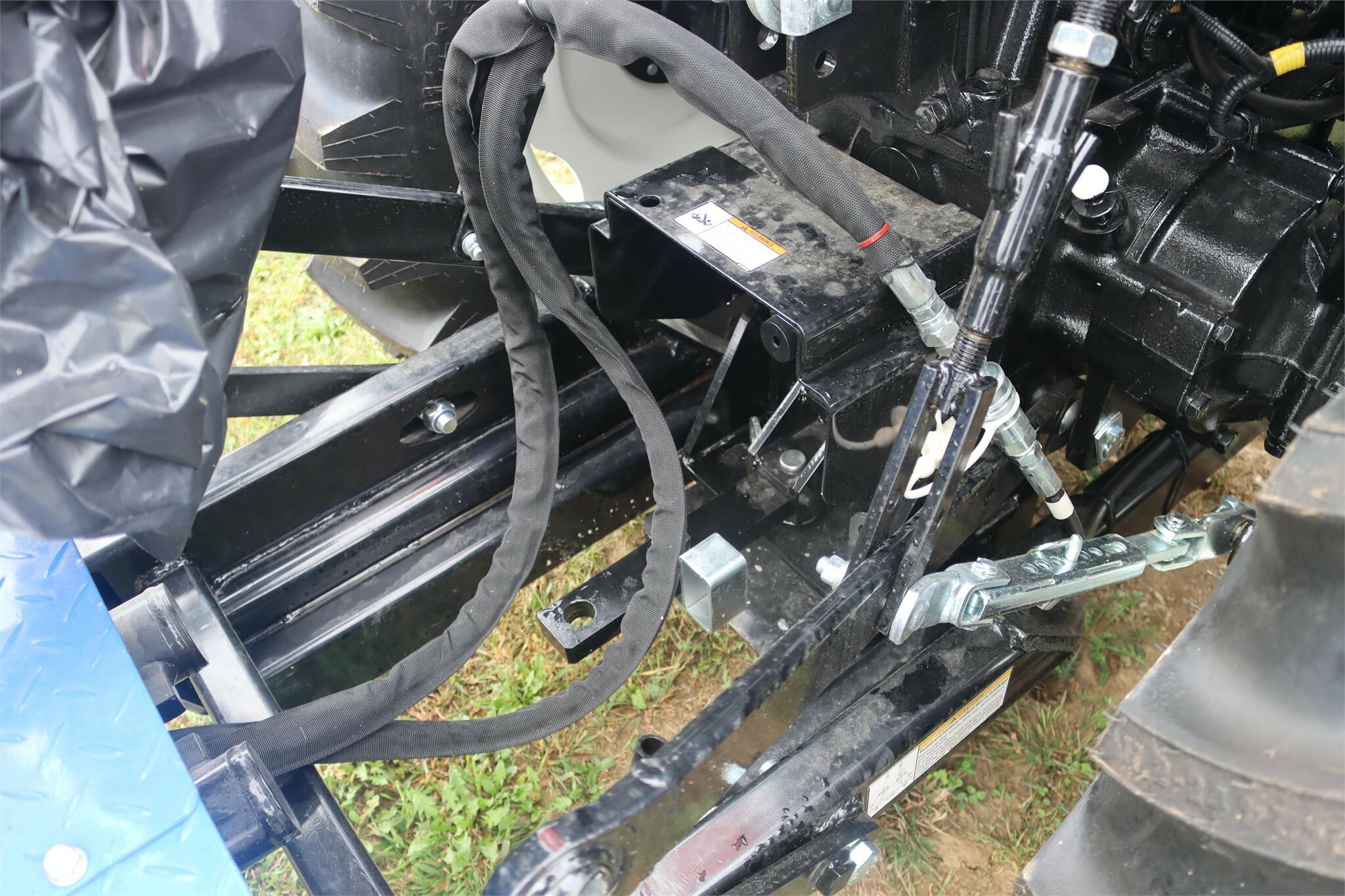  New Holland Workmaster 25 Tractor