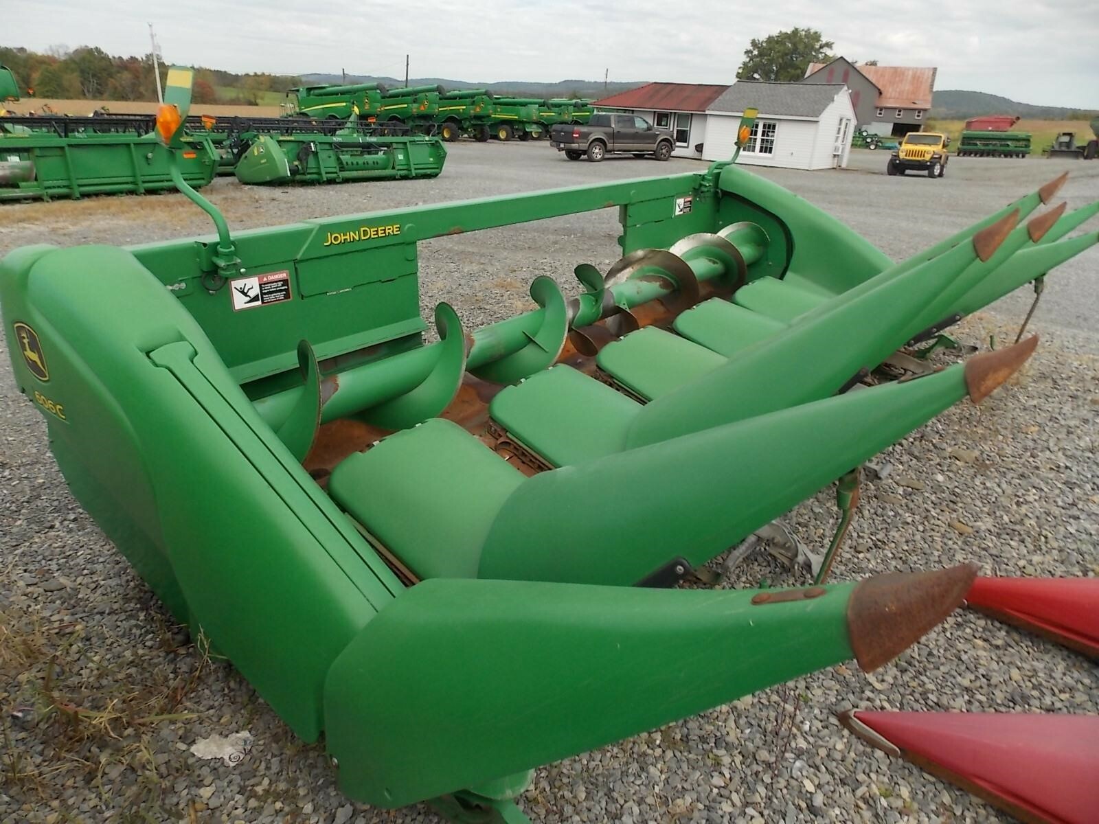 2011 John Deere 606C Corn Head