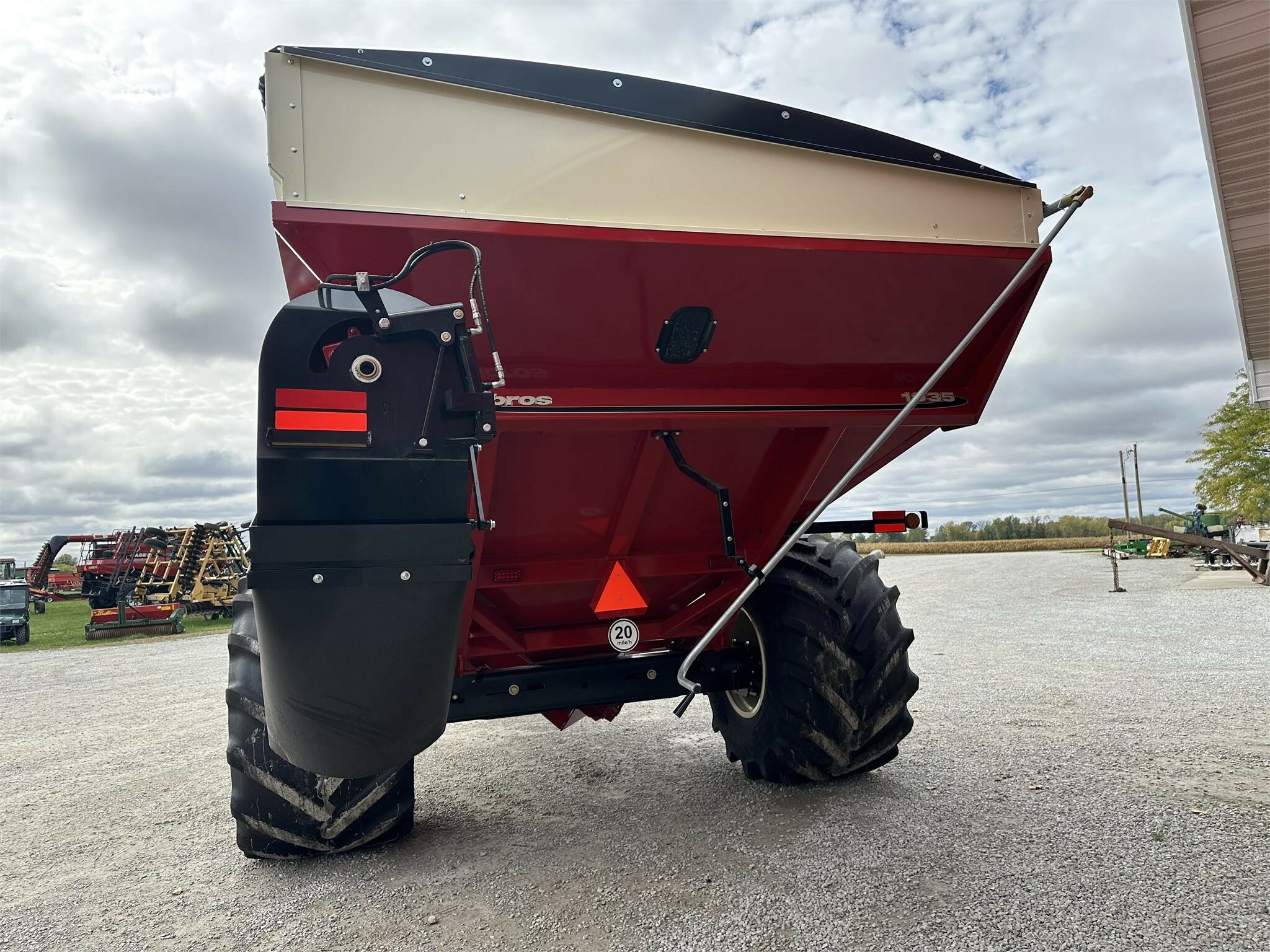 2023 Killbros 1035 Grain Cart