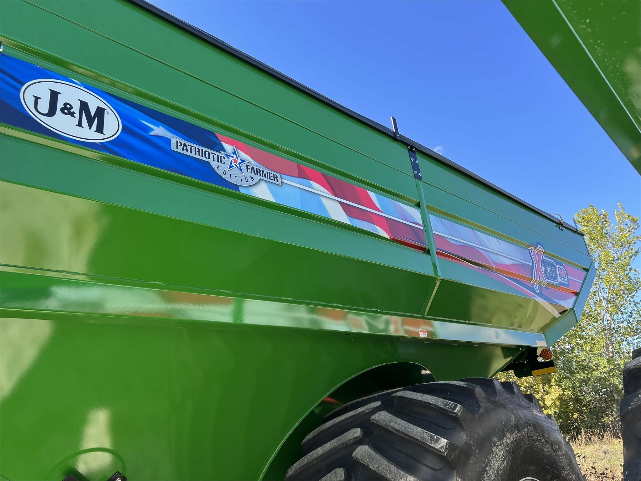 2023 J&M 1312-20S Grain Cart