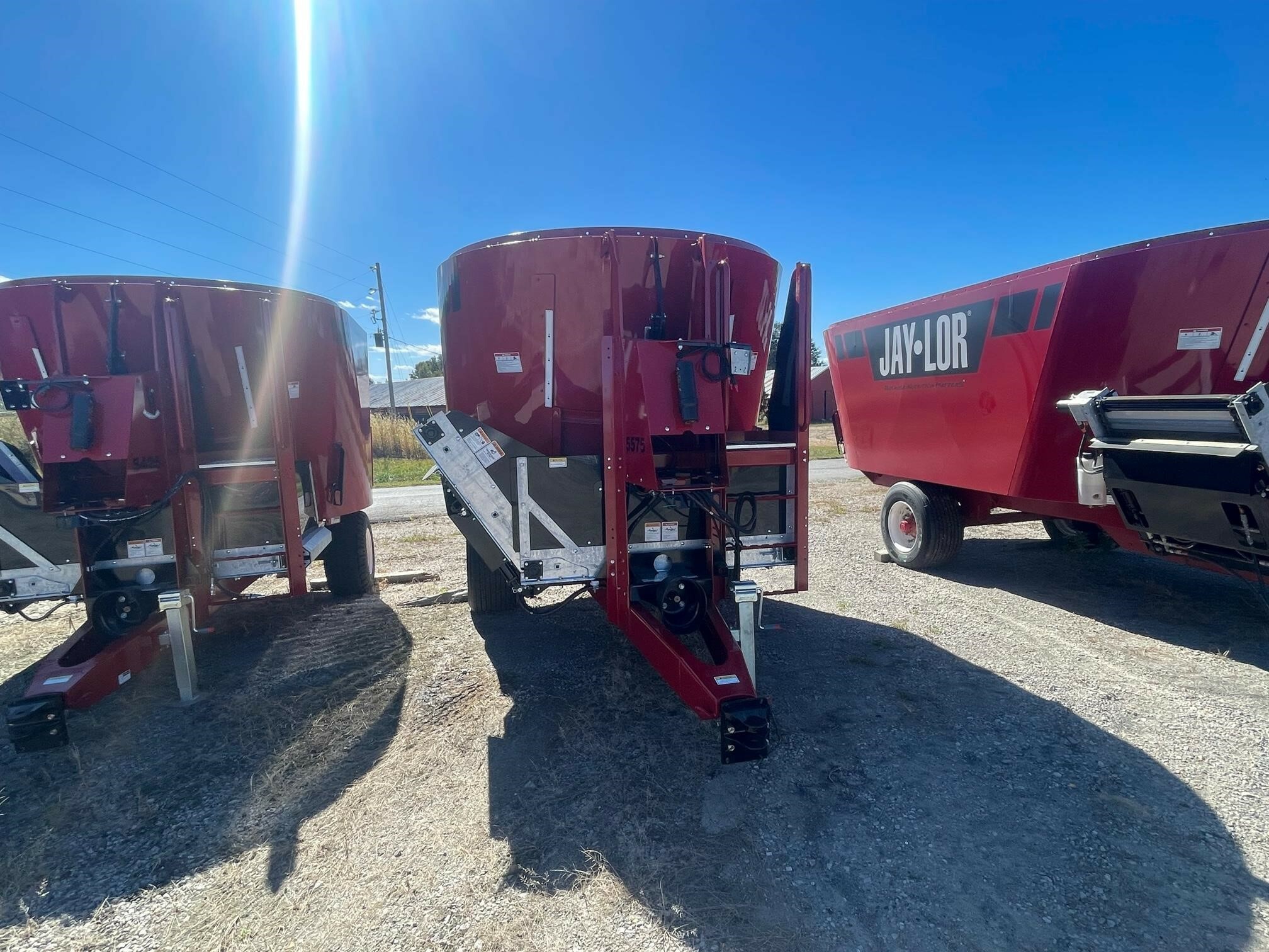 2023 Jay Lor 5575 Grinders and Mixer Call Machinery Pete