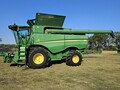 2015 John Deere S680 Combine