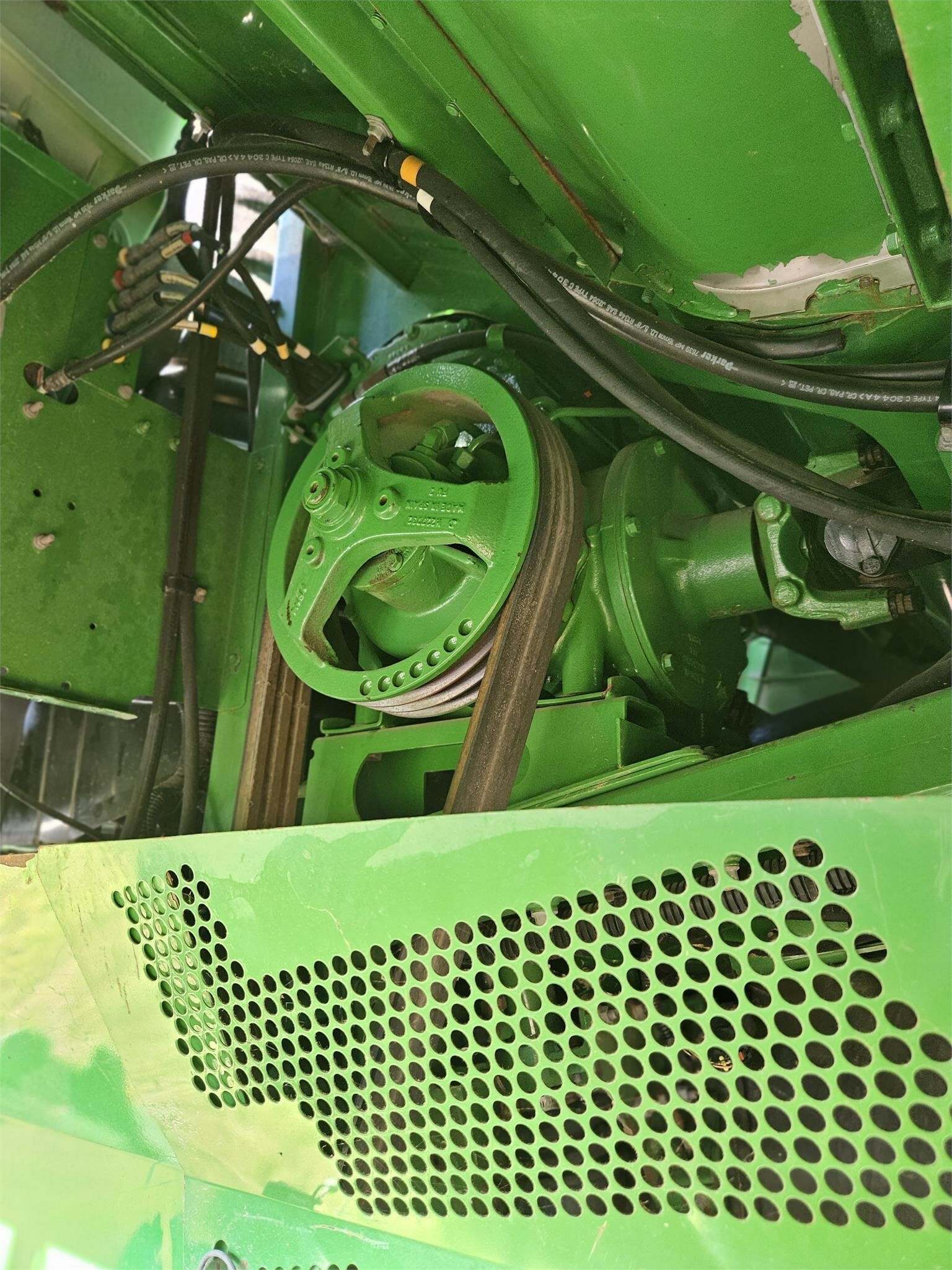 2015 John Deere S680 Combine