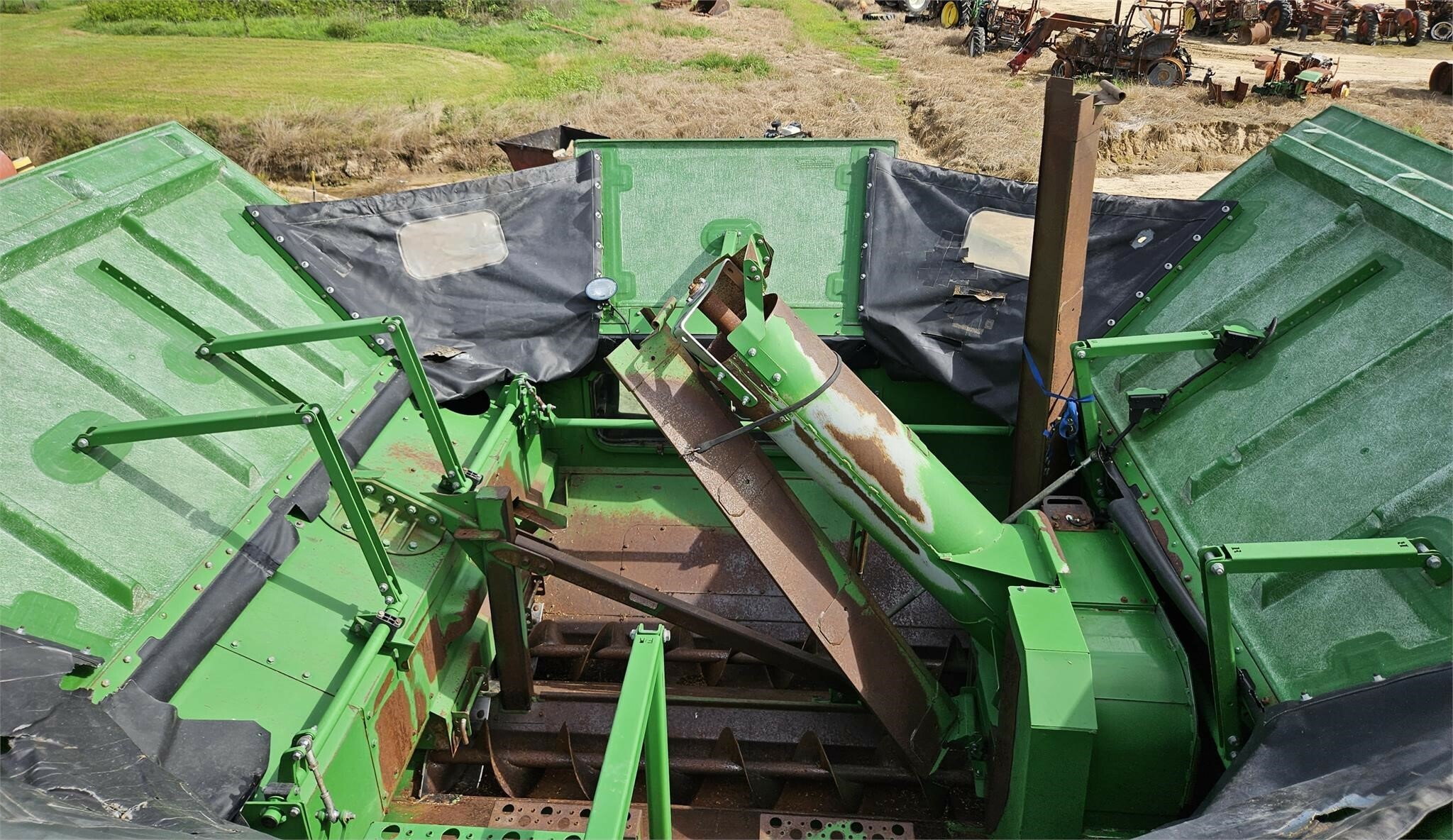 2015 John Deere S680 Combine