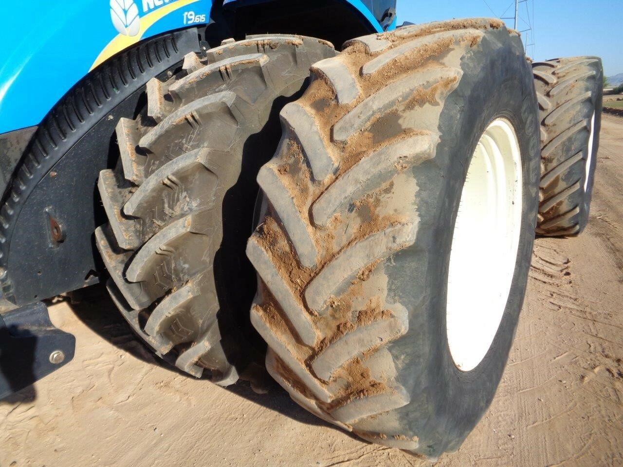 2013 New Holland T9.615 Tractor