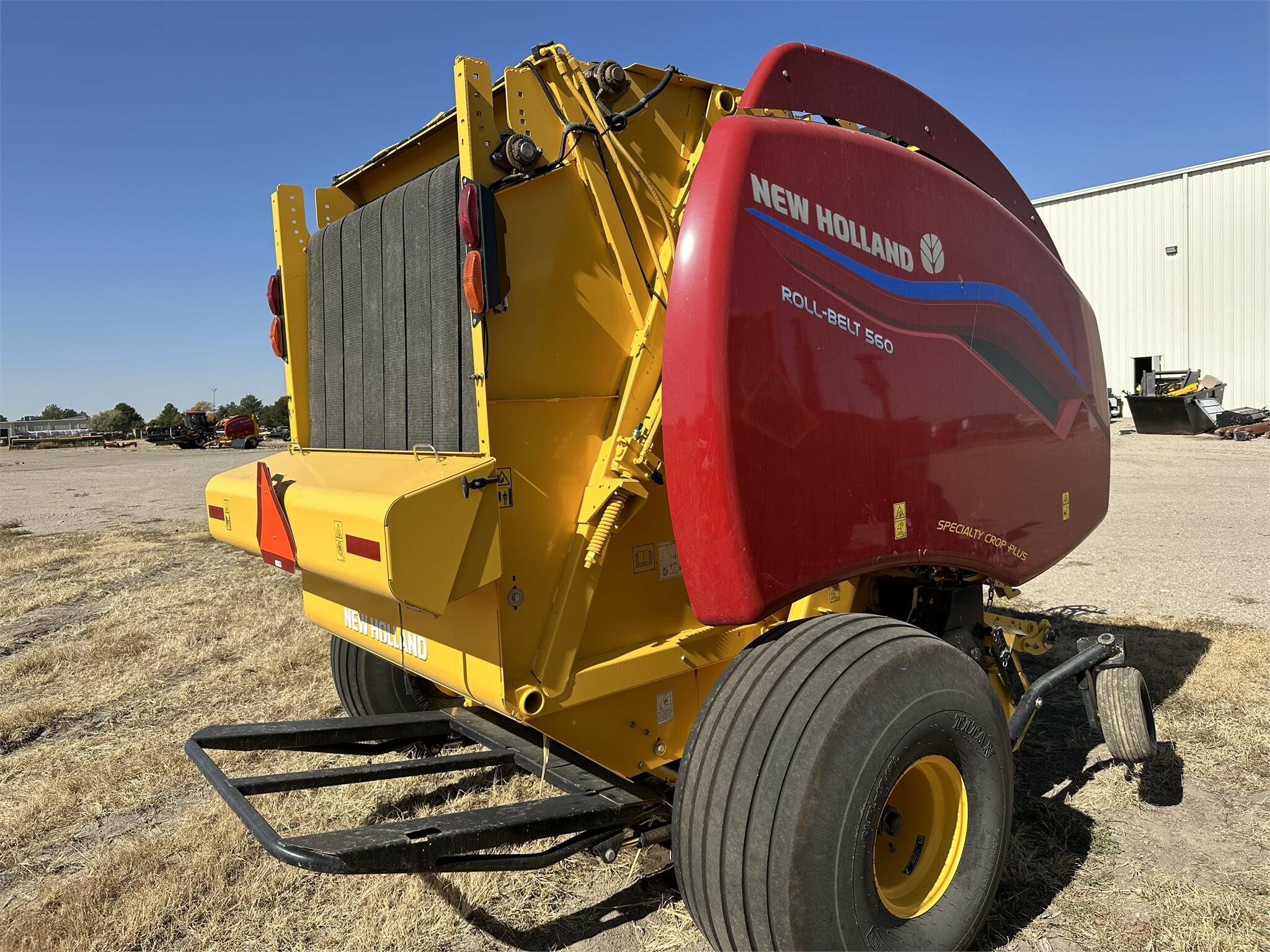 2022 New Holland Roll-Belt 560 Round Baler