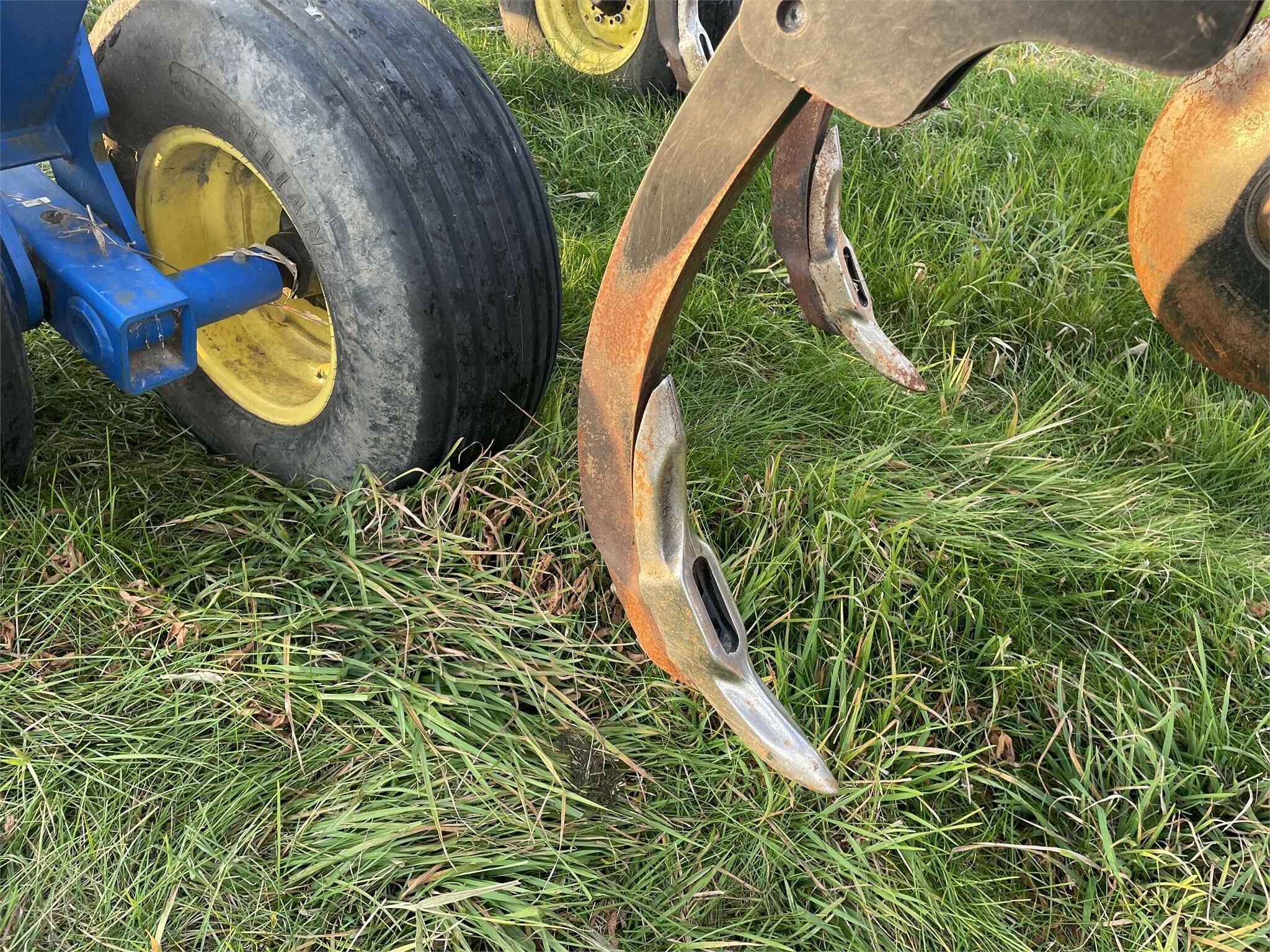 Landoll 22109 Disk Chisel 23,800 Machinery Pete