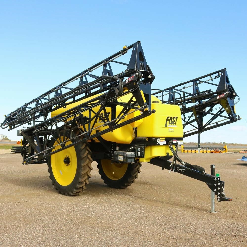 2025 Fast 9518 Pull-Type Sprayer