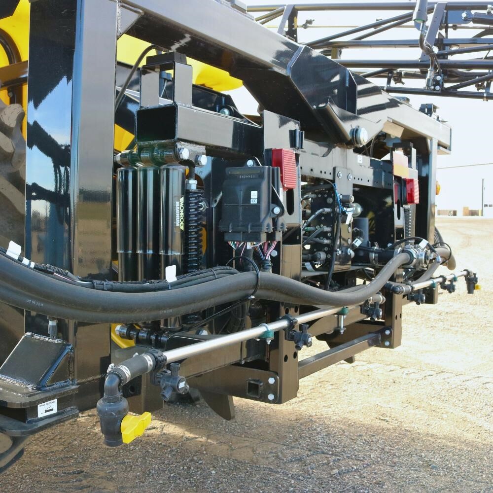 2025 Fast 9518 Pull-Type Sprayer