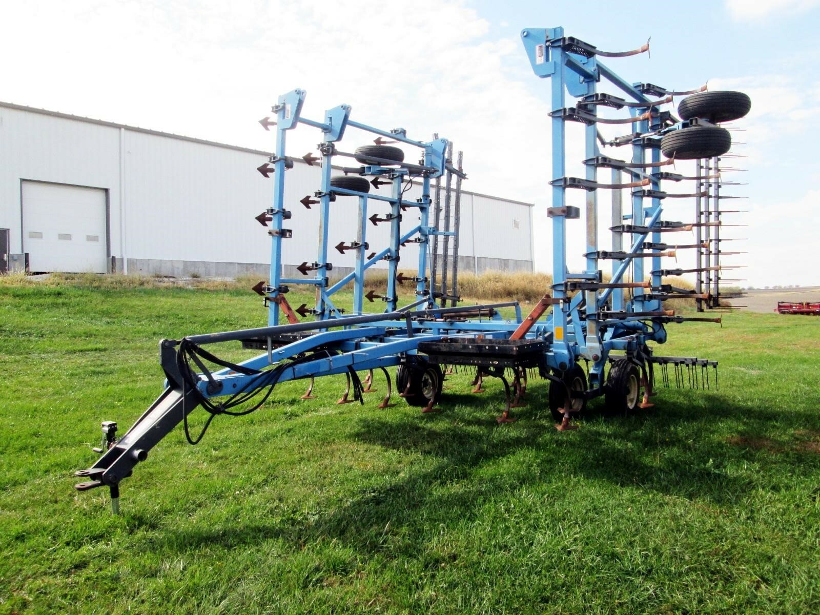 DMI Tigermate Field Cultivator 8,950 Machinery Pete