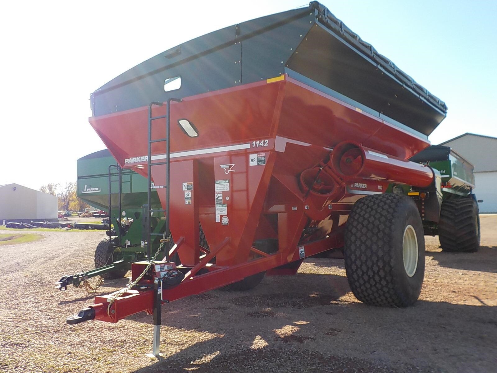 2024 Parker 1142 Grain Cart