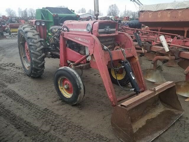  Massey Ferguson 165 Tractor