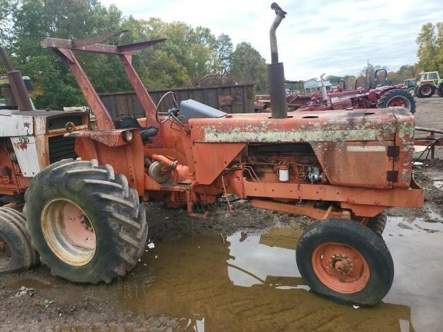  Allis Chalmers 185 Tractor