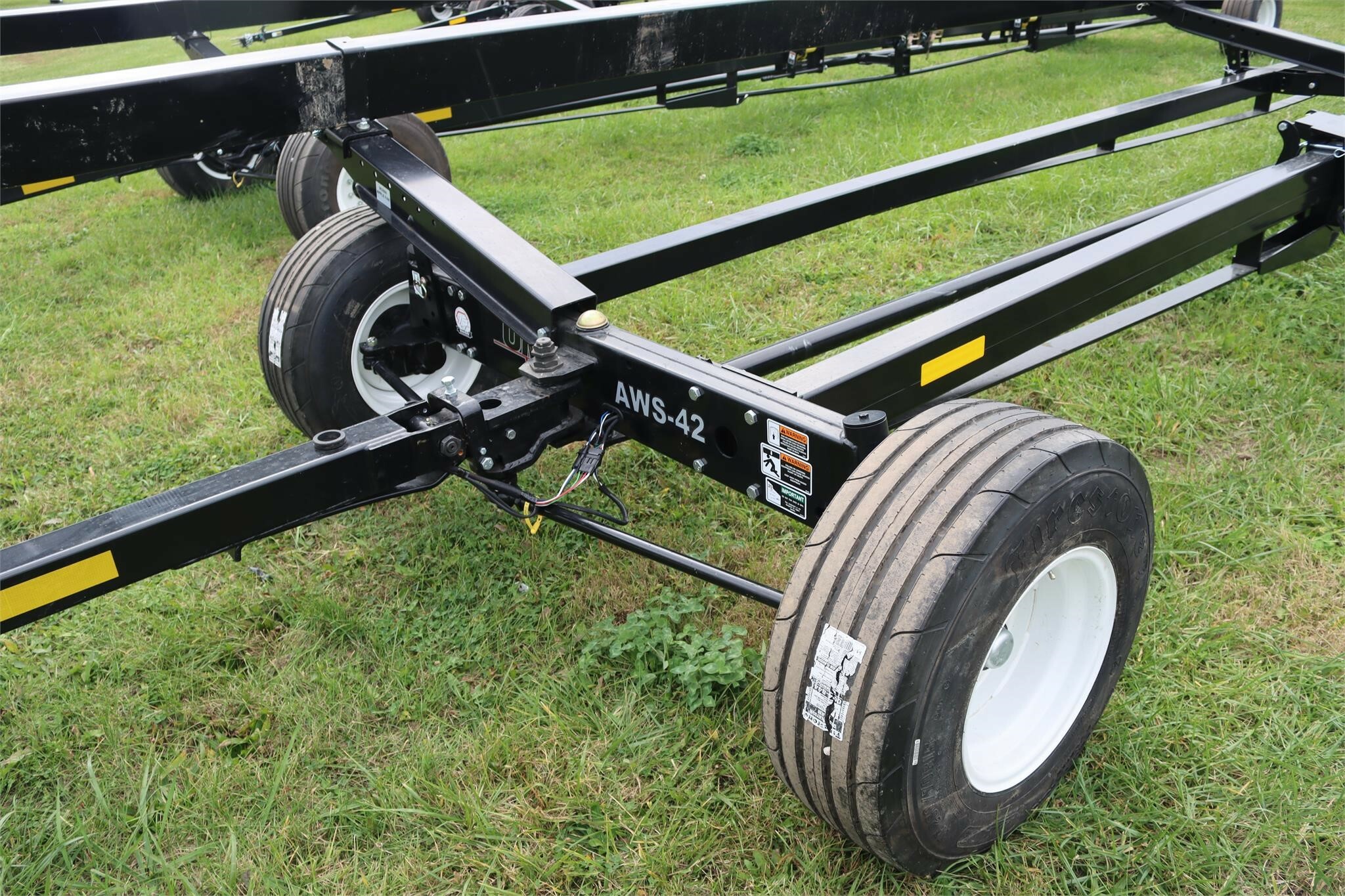  Unverferth AWS42 Header Trailer