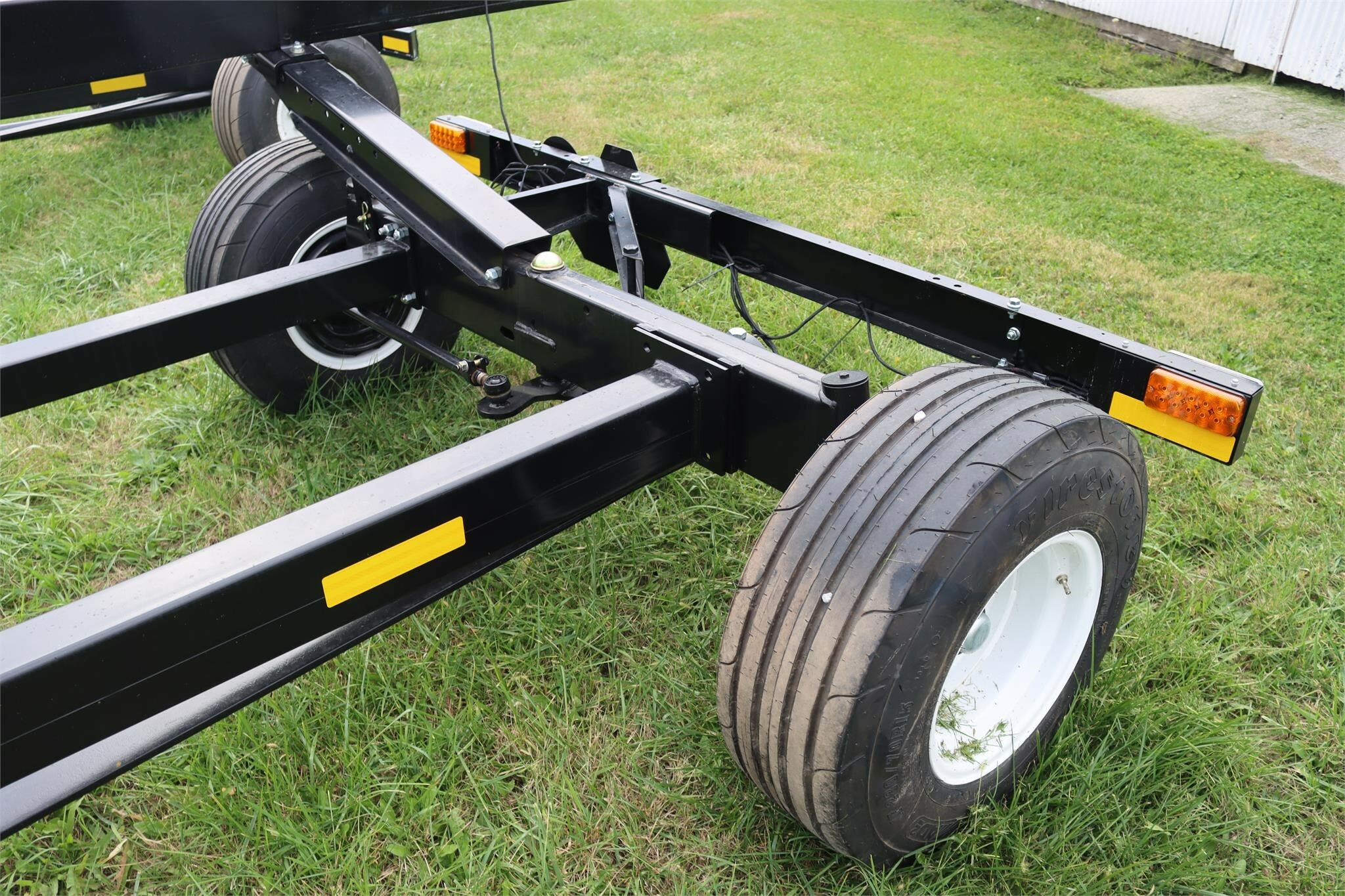  Unverferth AWS42 Header Trailer