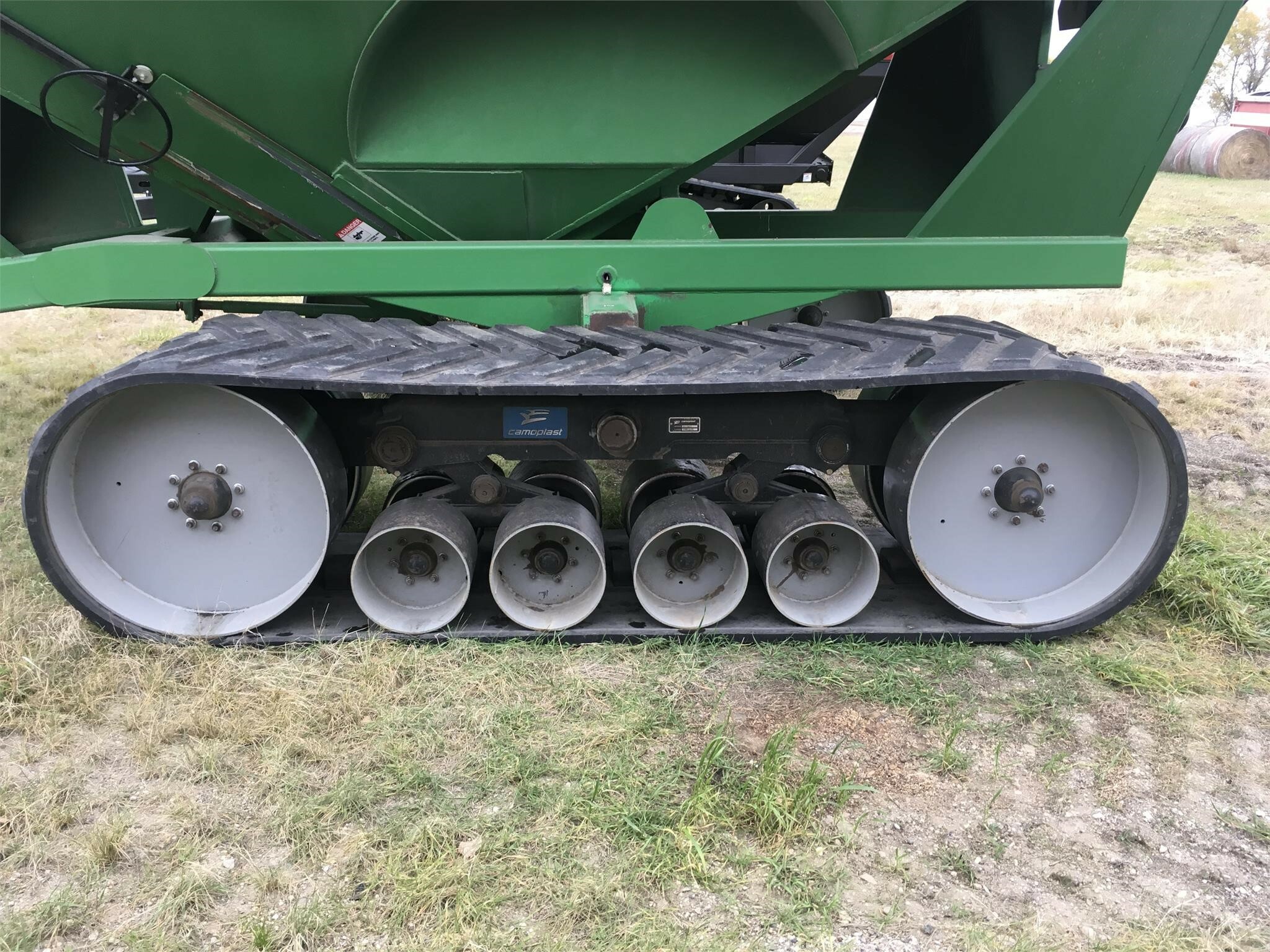  J&M 1051-22T Grain Cart