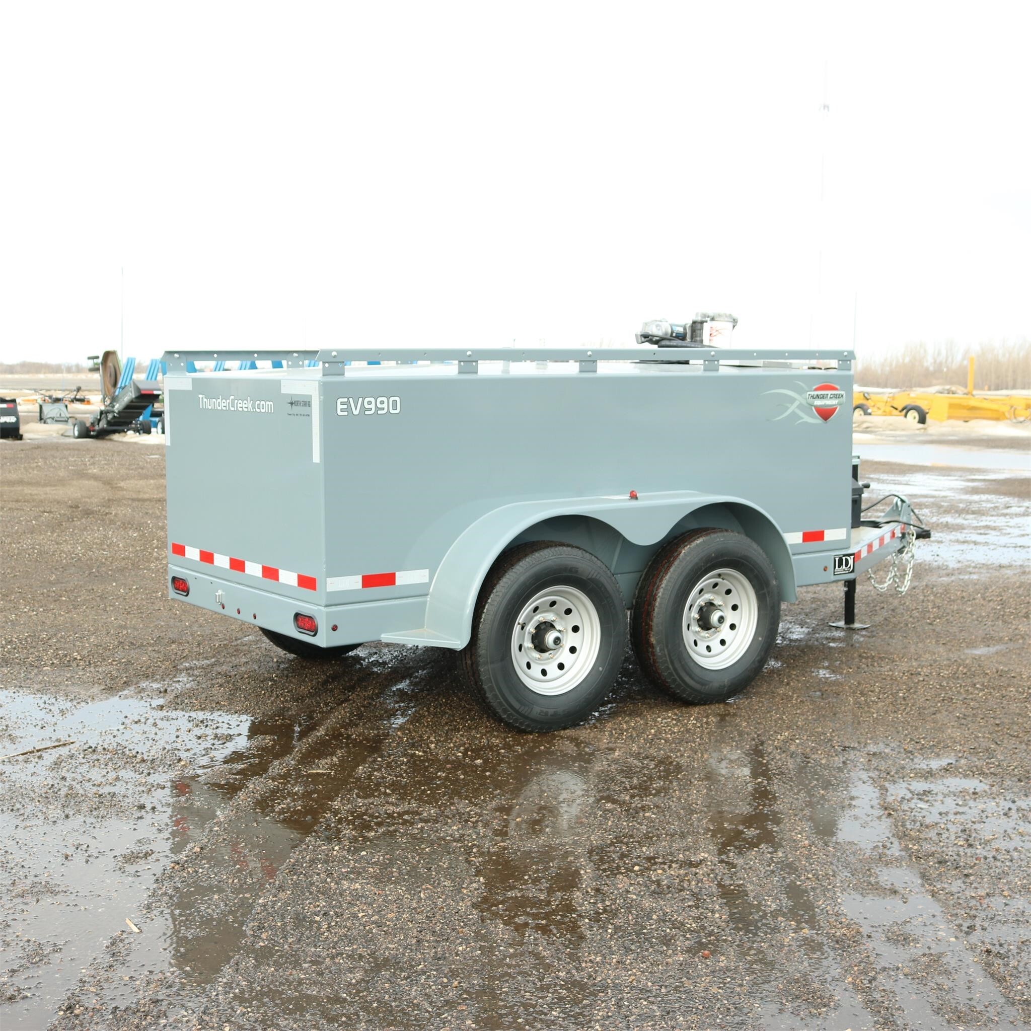 2025 Thunder Creek EV990 Fuel Trucks/Trailer