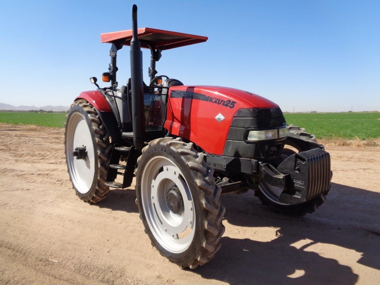2005 Case IH MXU125 Tractor