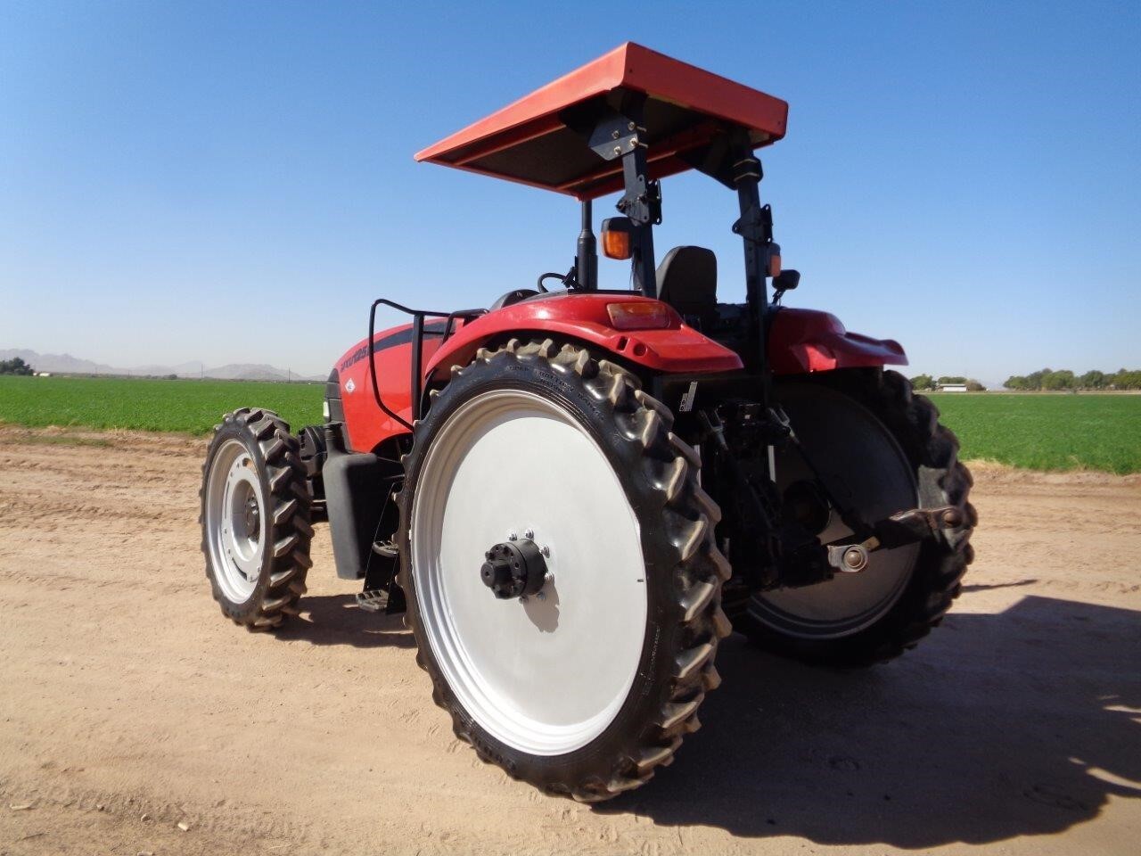 2005 Case IH MXU125 Tractor